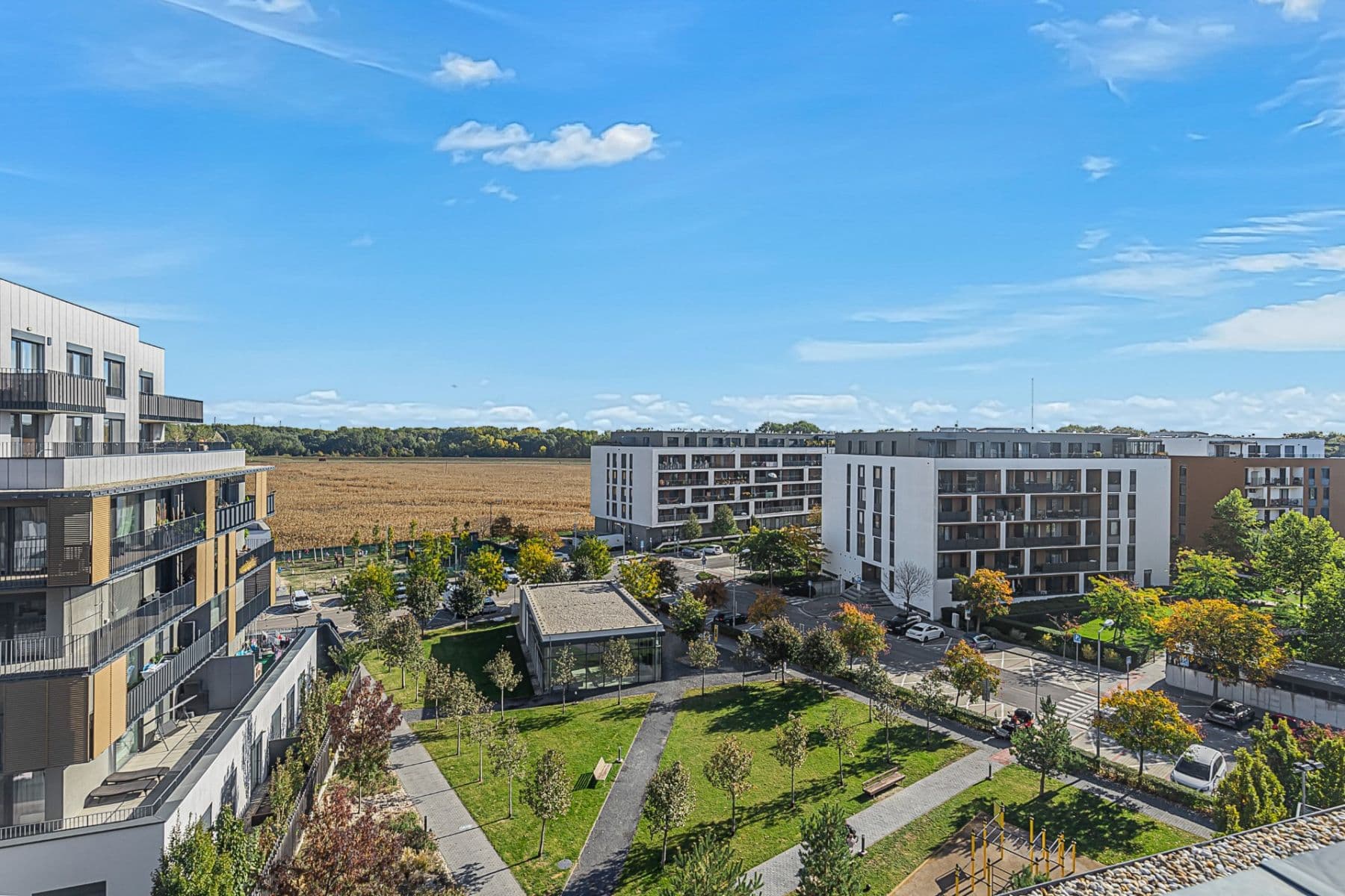 Prodej bytu 4+1 107 m², Fialová, Petržalka, Bratislavský kraj Prodej bytu 4+1 107 m², Fialová, Petržalka, Bratislavský kraj