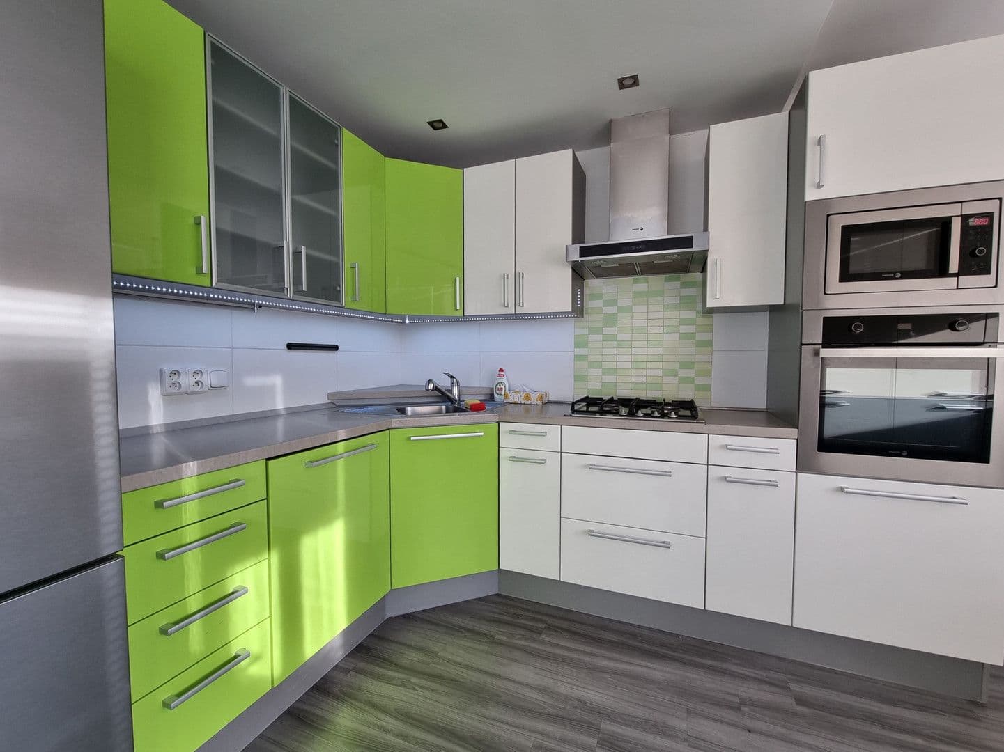 Pronájem bytu 3+1 64 m², Taussigova, Praha, Praha Pronájem bytu 3+1 64 m², Taussigova, Praha, Praha