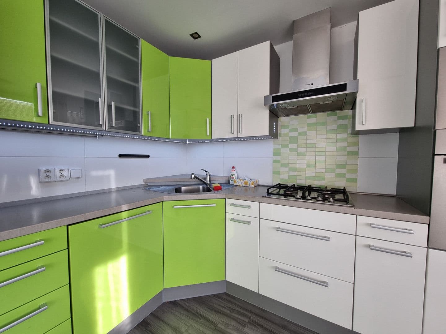 Pronájem bytu 3+1 64 m², Taussigova, Praha, Praha Pronájem bytu 3+1 64 m², Taussigova, Praha, Praha