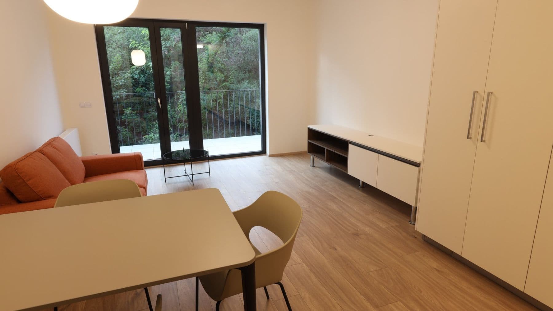 Pronájem bytu 1+kk 38 m², Hartigova, Praha, Praha Pronájem bytu 1+kk 38 m², Hartigova, Praha, Praha