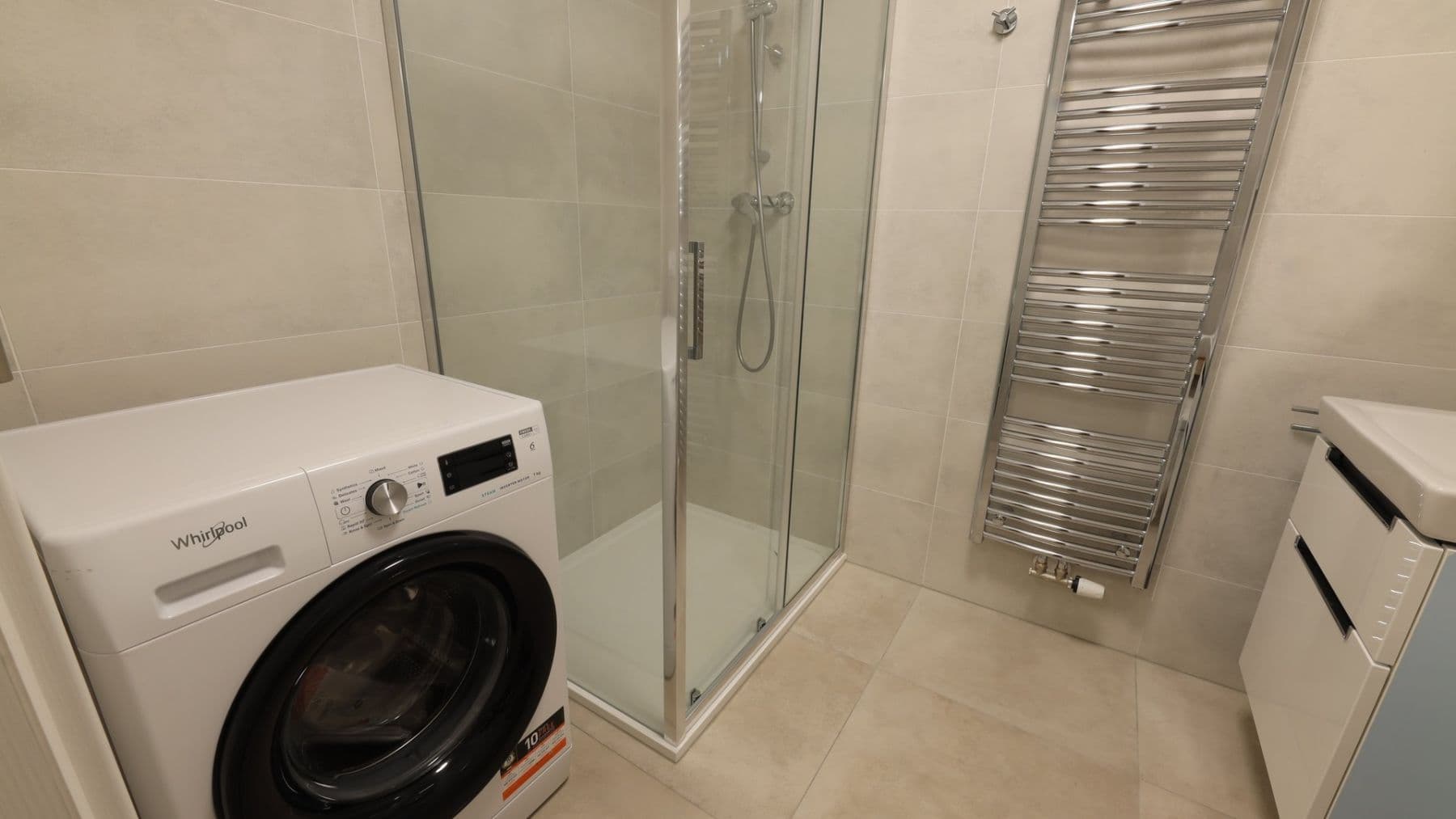 Pronájem bytu 1+kk 38 m², Hartigova, Praha, Praha Pronájem bytu 1+kk 38 m², Hartigova, Praha, Praha