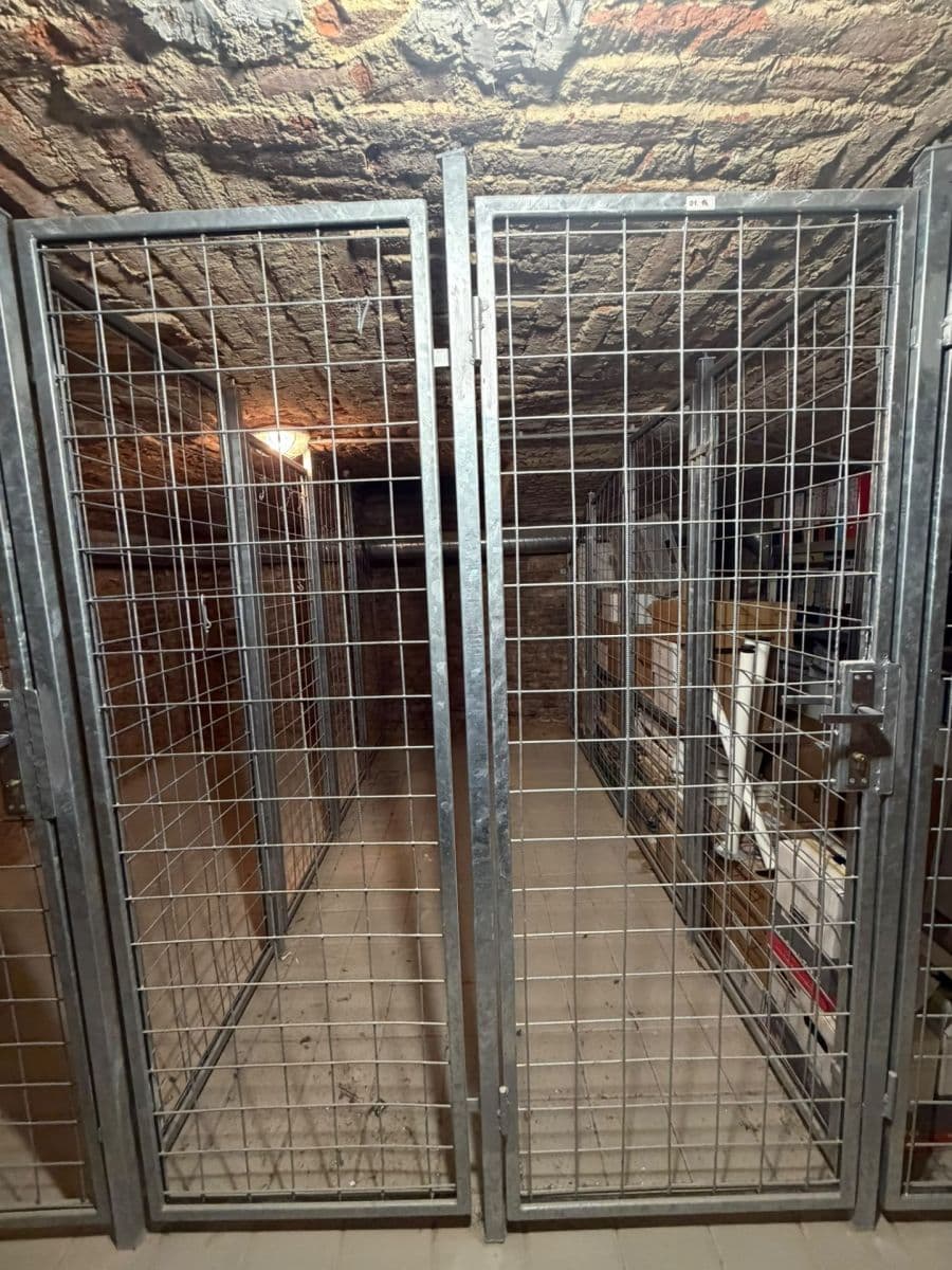 Pronájem nebytového prostoru 3 m², Dejvická, Praha, Praha Pronájem nebytového prostoru 3 m², Dejvická, Praha, Praha