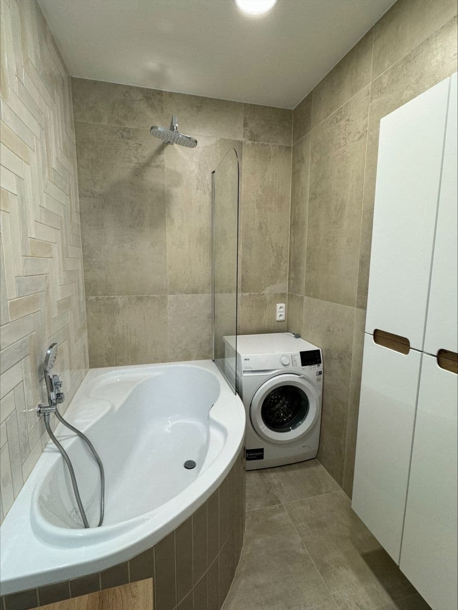 Prodej bytu 2+kk 42 m², Čihákova, Praha, Praha Prodej bytu 2+kk 42 m², Čihákova, Praha, Praha