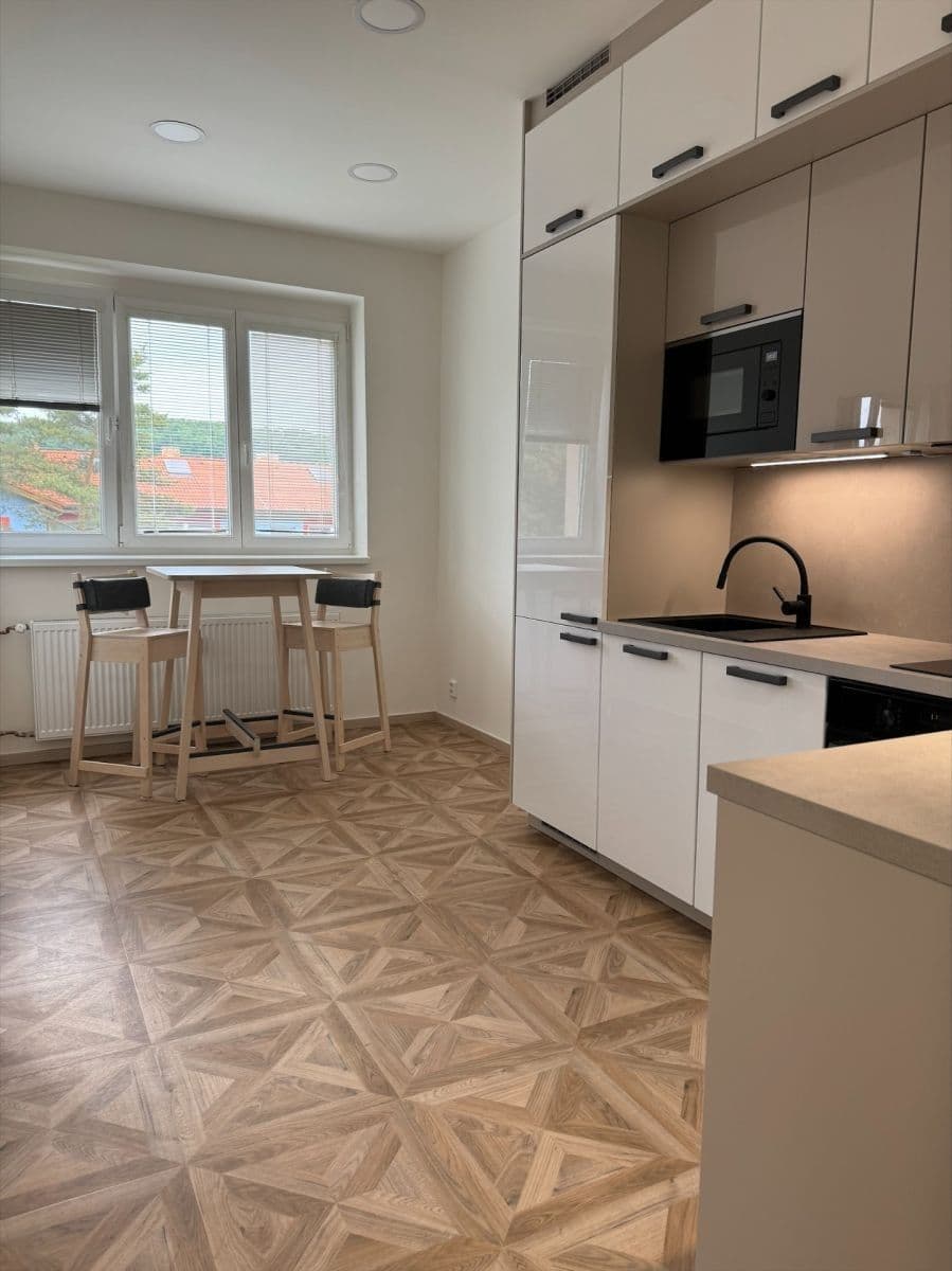 Prodej bytu 2+kk 42 m², Čihákova, Praha, Praha Prodej bytu 2+kk 42 m², Čihákova, Praha, Praha