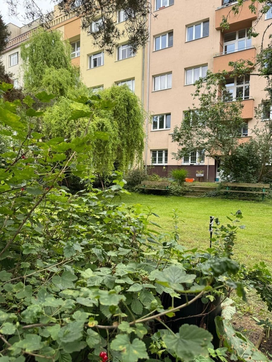 Prodej bytu 2+kk 42 m², Čihákova, Praha, Praha Prodej bytu 2+kk 42 m², Čihákova, Praha, Praha