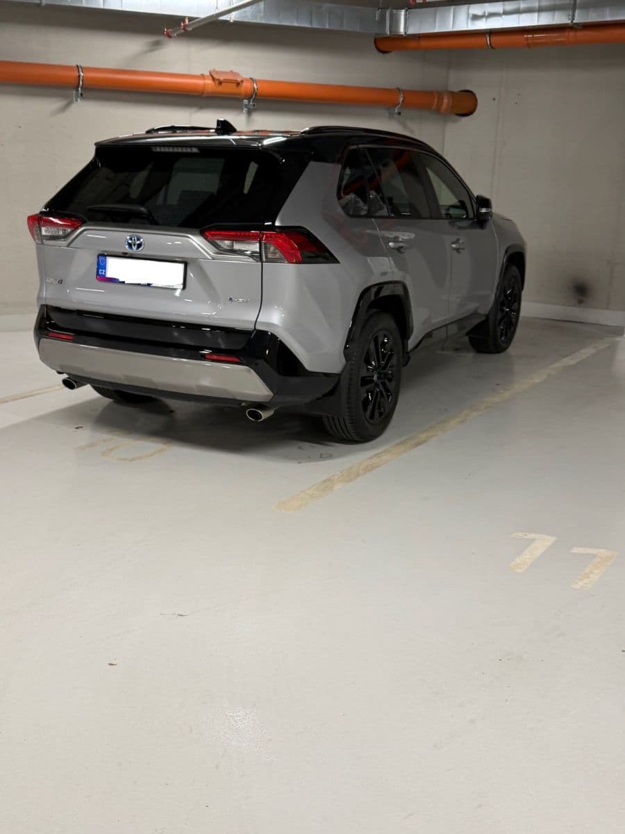 Pronájem garáže 16 m², Krymská, Praha, Praha Pronájem garáže 16 m², Krymská, Praha, Praha