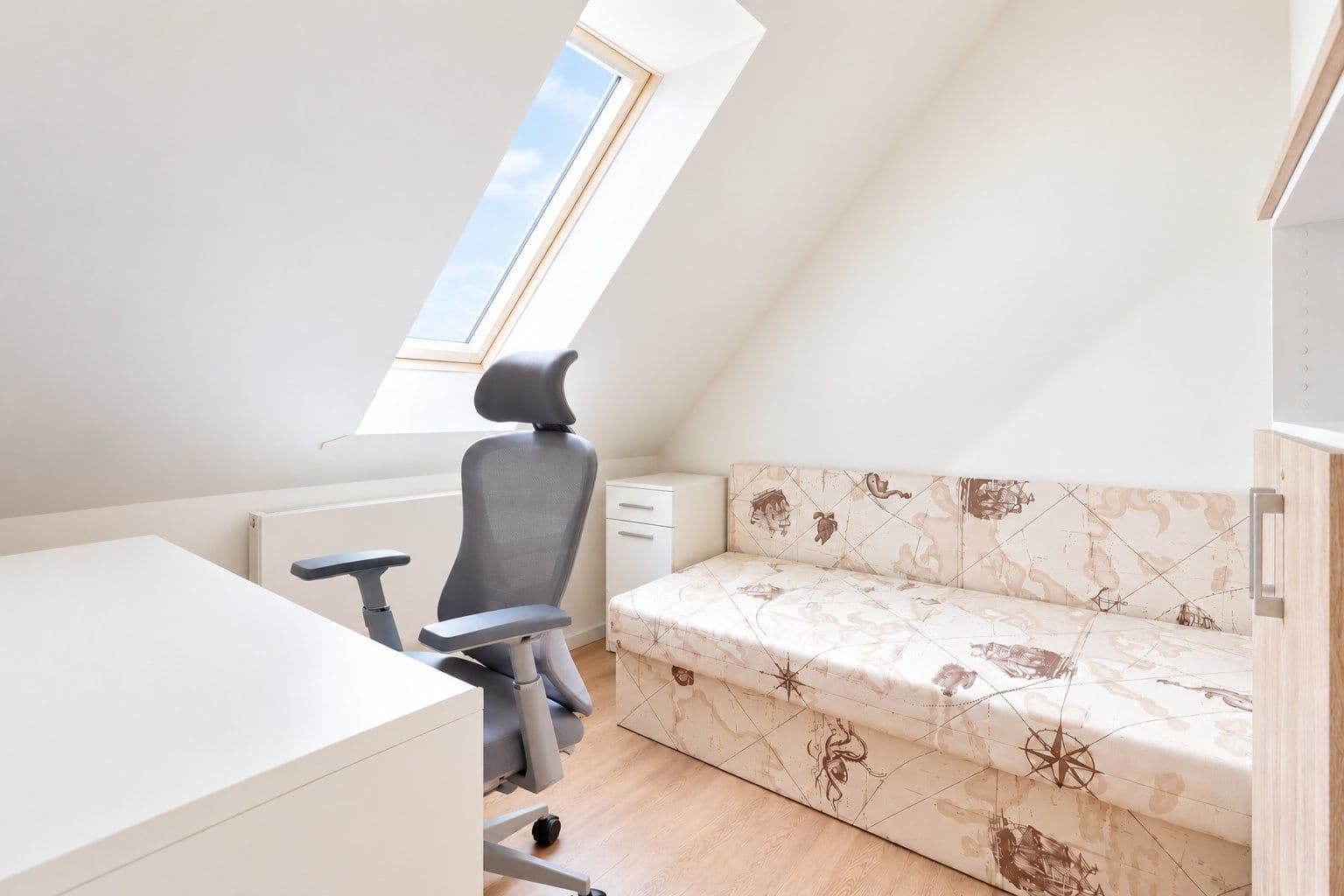 Pronájem bytu 4+kk 93 m², Urxova, Praha, Praha Pronájem bytu 4+kk 93 m², Urxova, Praha, Praha