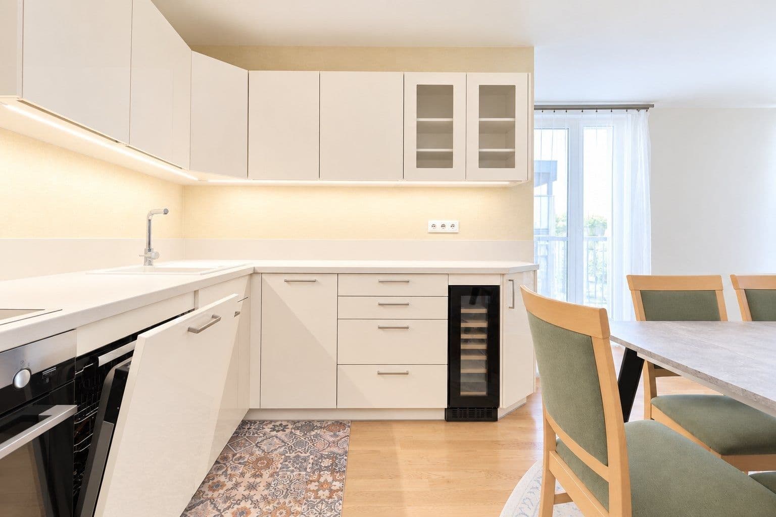 Pronájem bytu 4+kk 93 m², Urxova, Praha, Praha Pronájem bytu 4+kk 93 m², Urxova, Praha, Praha