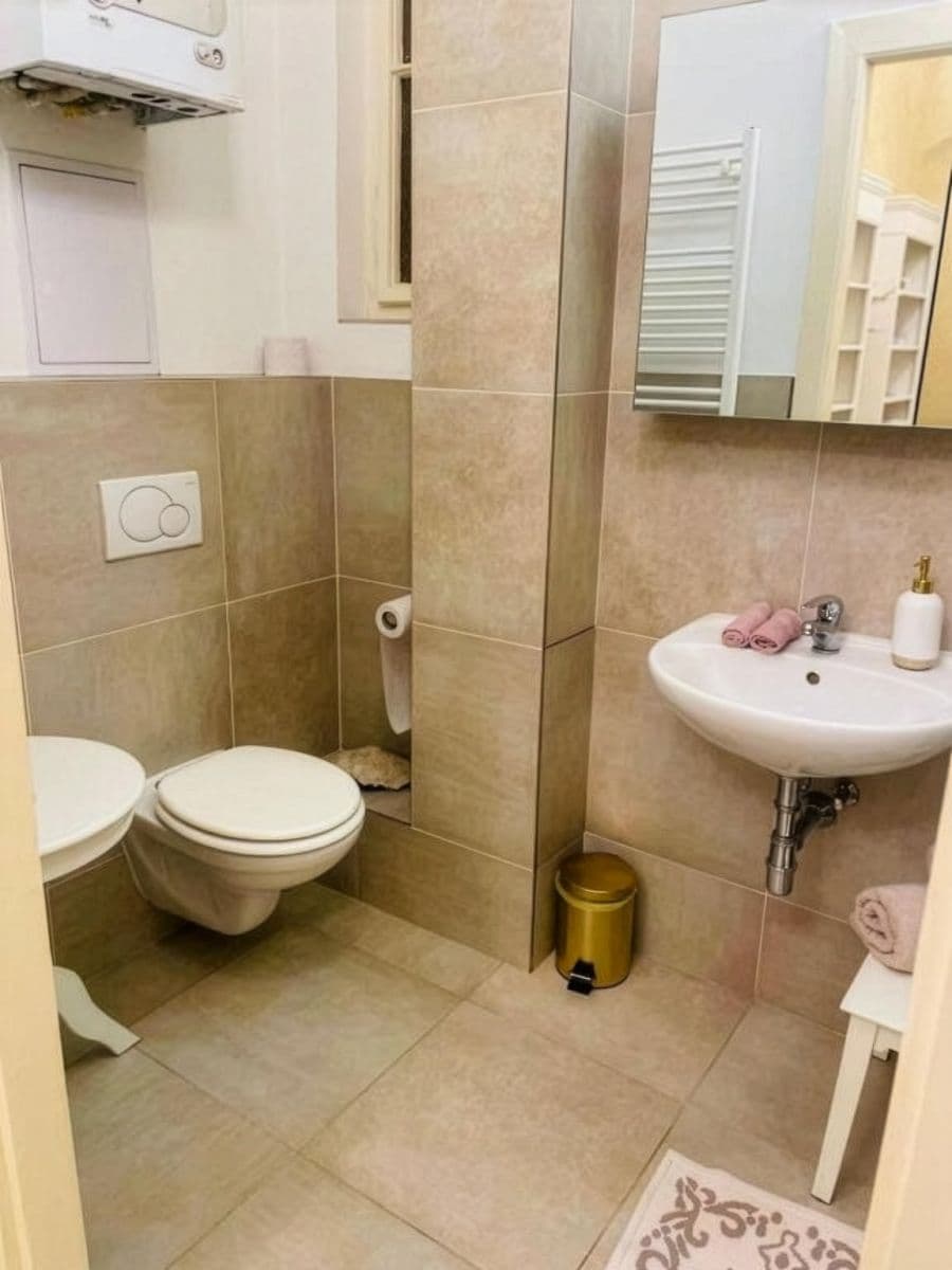 Pronájem bytu 77 m², Nitranská, Praha, Praha Pronájem bytu 77 m², Nitranská, Praha, Praha
