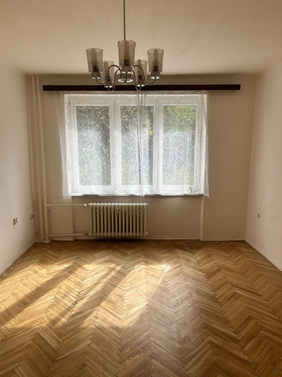 Pronájem bytu 2+1 52 m², Malovická, Praha, Praha Pronájem bytu 2+1 52 m², Malovická, Praha, Praha