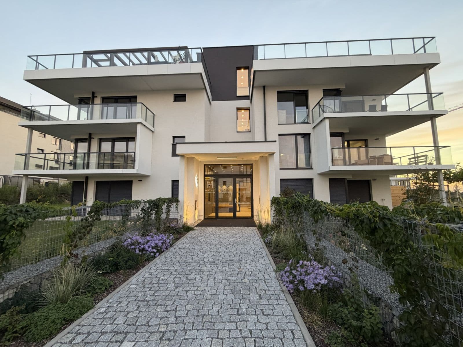 Pronájem bytu 2+kk 53 m², Za Pískovnou, Praha, Praha Pronájem bytu 2+kk 53 m², Za Pískovnou, Praha, Praha