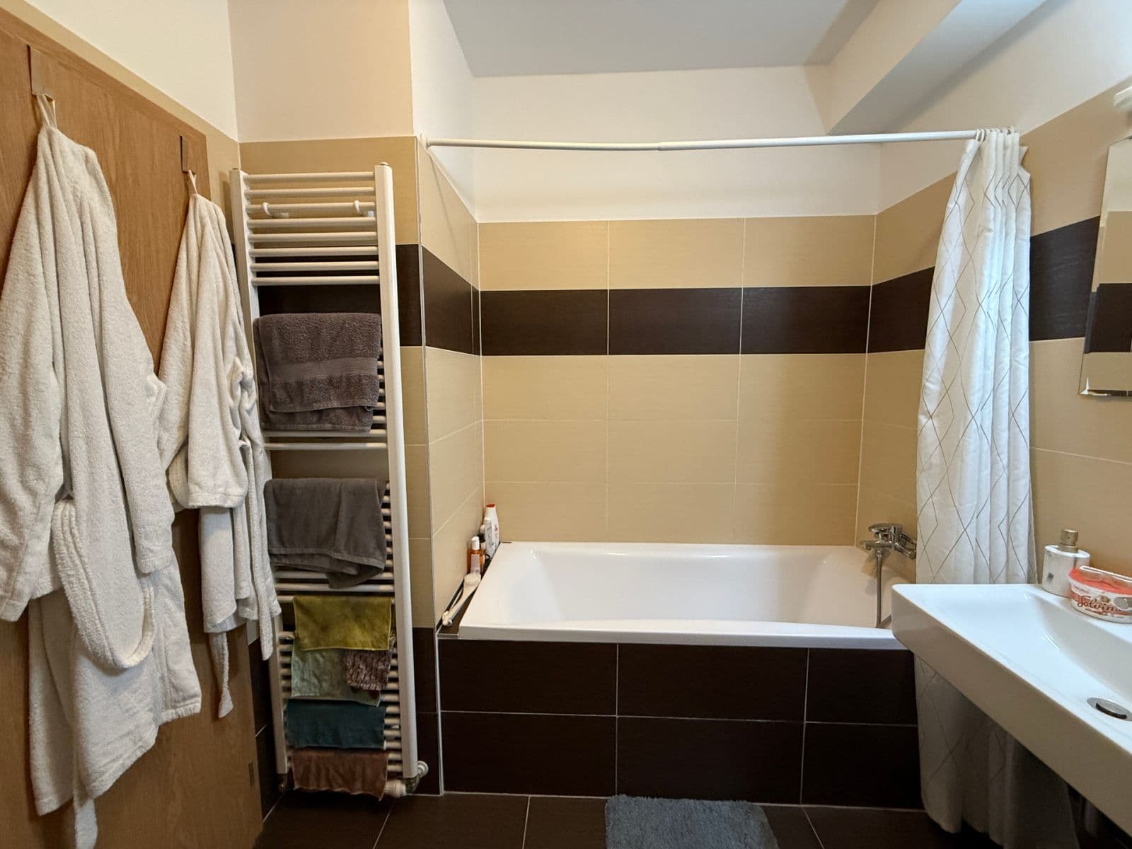 Pronájem bytu 1+kk 41 m², Počernická, Praha, Praha Pronájem bytu 1+kk 41 m², Počernická, Praha, Praha