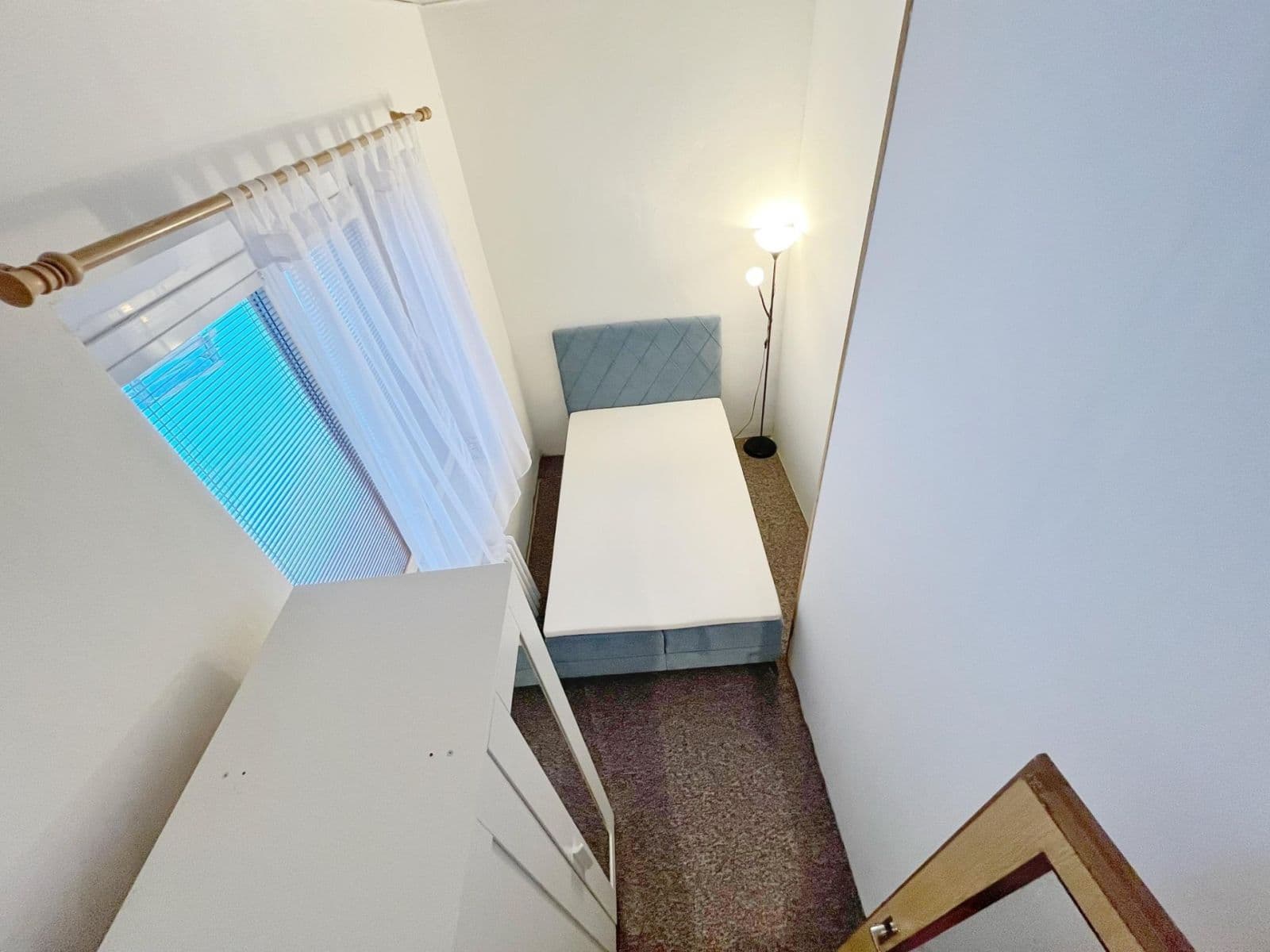 Pronájem bytu 1+1 38 m², Garážní, Ostrava, Moravskoslezský kraj Pronájem bytu 1+1 38 m², Garážní, Ostrava, Moravskoslezský kraj