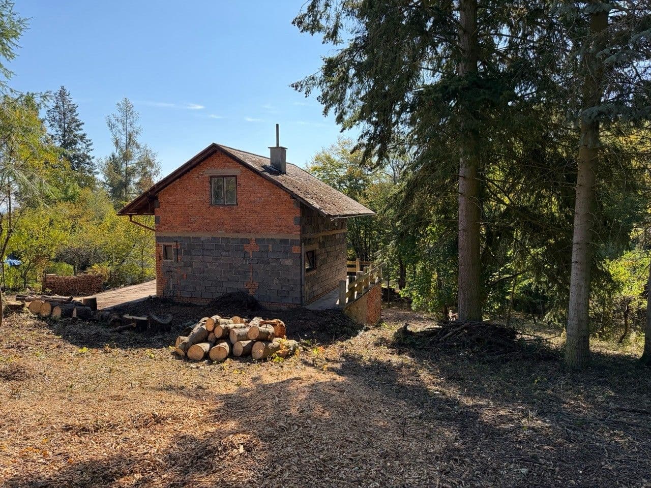 Prodej chaty, chalupy 66 m², pozemek 1.033 m², Jílové u Prahy, Středočeský kraj Prodej chaty, chalupy 66 m², pozemek 1.033 m², Jílové u Prahy, Středočeský kraj