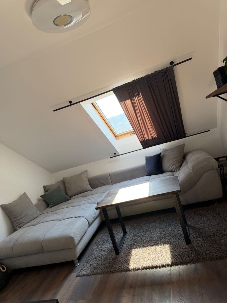 Pronájem bytu 3+1 78 m², Doležalova, Brno, Jihomoravský kraj Pronájem bytu 3+1 78 m², Doležalova, Brno, Jihomoravský kraj