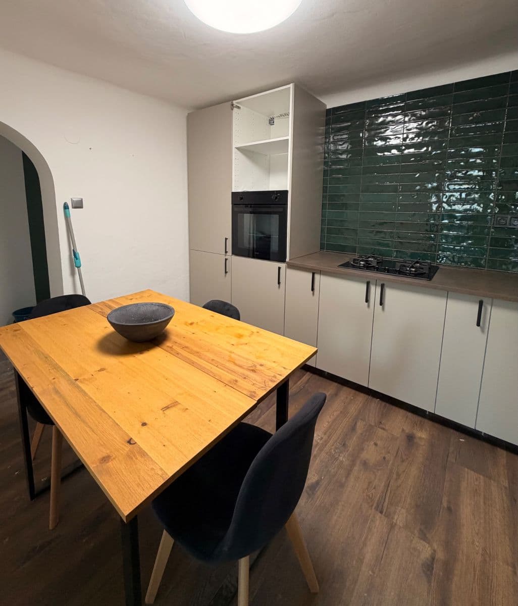 Pronájem bytu 3+1 78 m², Doležalova, Brno, Jihomoravský kraj Pronájem bytu 3+1 78 m², Doležalova, Brno, Jihomoravský kraj