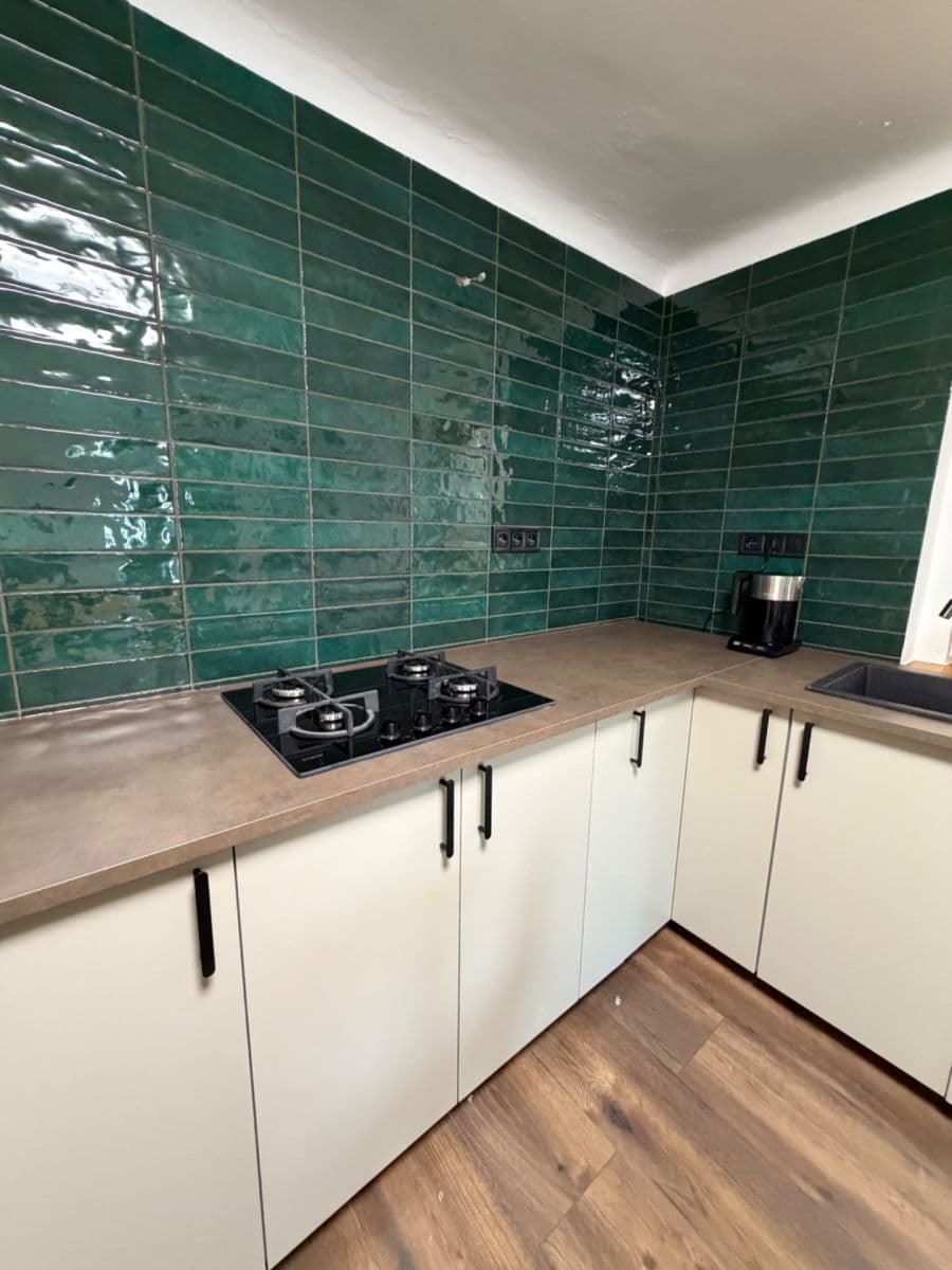 Pronájem bytu 3+1 78 m², Doležalova, Brno, Jihomoravský kraj Pronájem bytu 3+1 78 m², Doležalova, Brno, Jihomoravský kraj