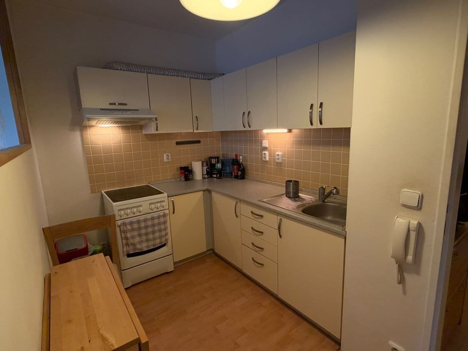 Pronájem bytu 1+kk 33 m², B. Němcové, Hostivice, Středočeský kraj Pronájem bytu 1+kk 33 m², B. Němcové, Hostivice, Středočeský kraj