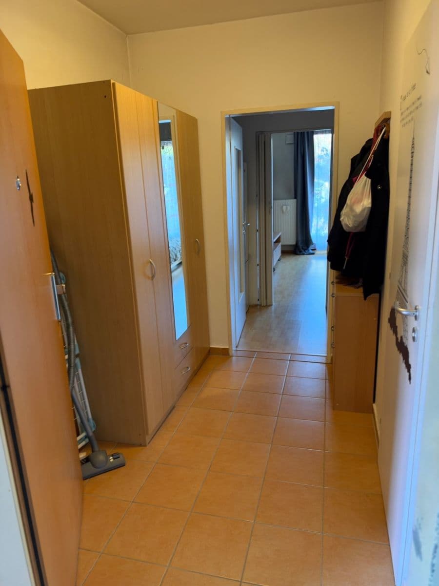 Pronájem bytu 1+kk 33 m², B. Němcové, Hostivice, Středočeský kraj Pronájem bytu 1+kk 33 m², B. Němcové, Hostivice, Středočeský kraj