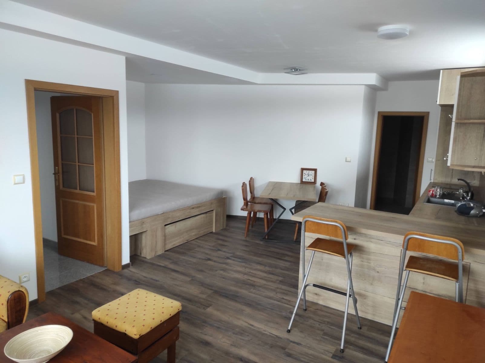 Pronájem bytu 1+kk 38 m², Podkomorská, Brno, Jihomoravský kraj Pronájem bytu 1+kk 38 m², Podkomorská, Brno, Jihomoravský kraj