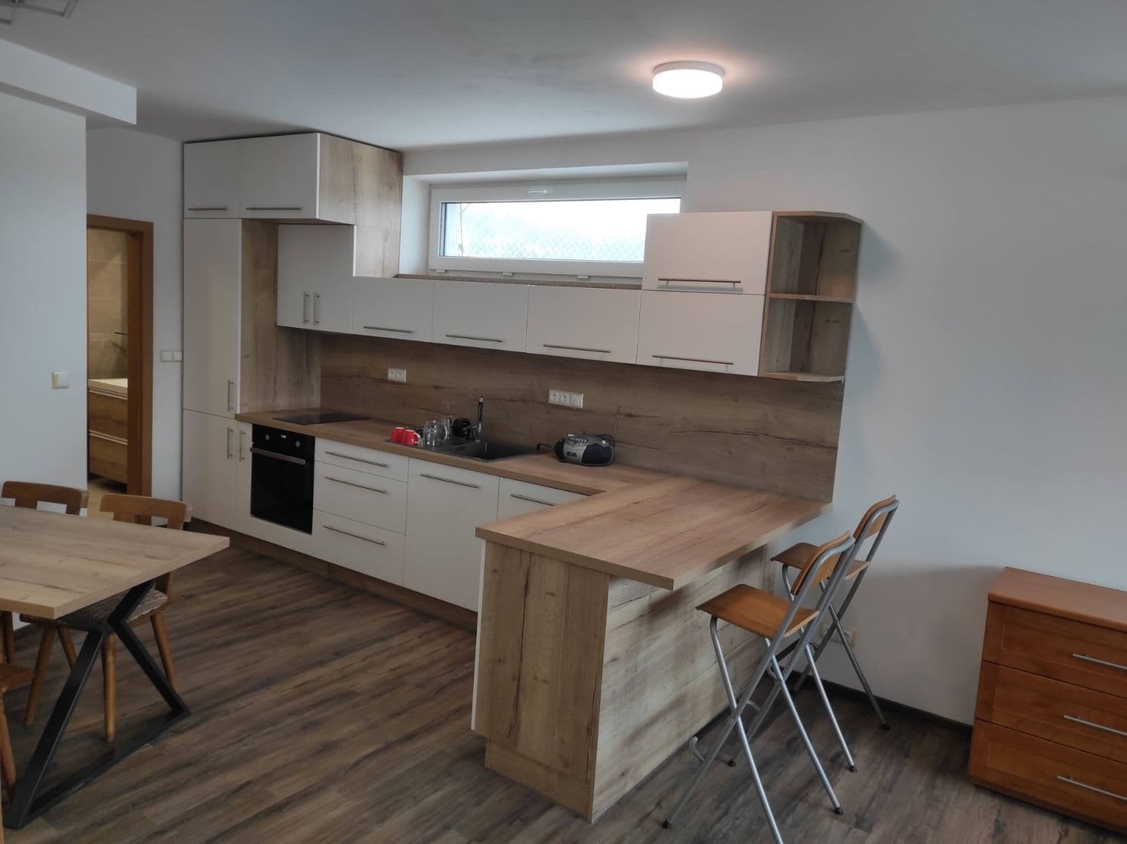 Pronájem bytu 1+kk 38 m², Podkomorská, Brno, Jihomoravský kraj Pronájem bytu 1+kk 38 m², Podkomorská, Brno, Jihomoravský kraj