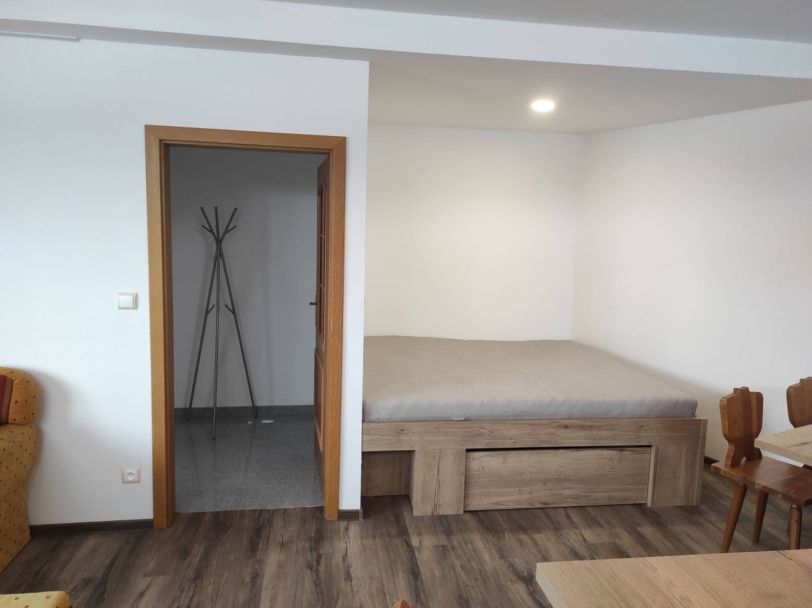Pronájem bytu 1+kk 38 m², Podkomorská, Brno, Jihomoravský kraj Pronájem bytu 1+kk 38 m², Podkomorská, Brno, Jihomoravský kraj