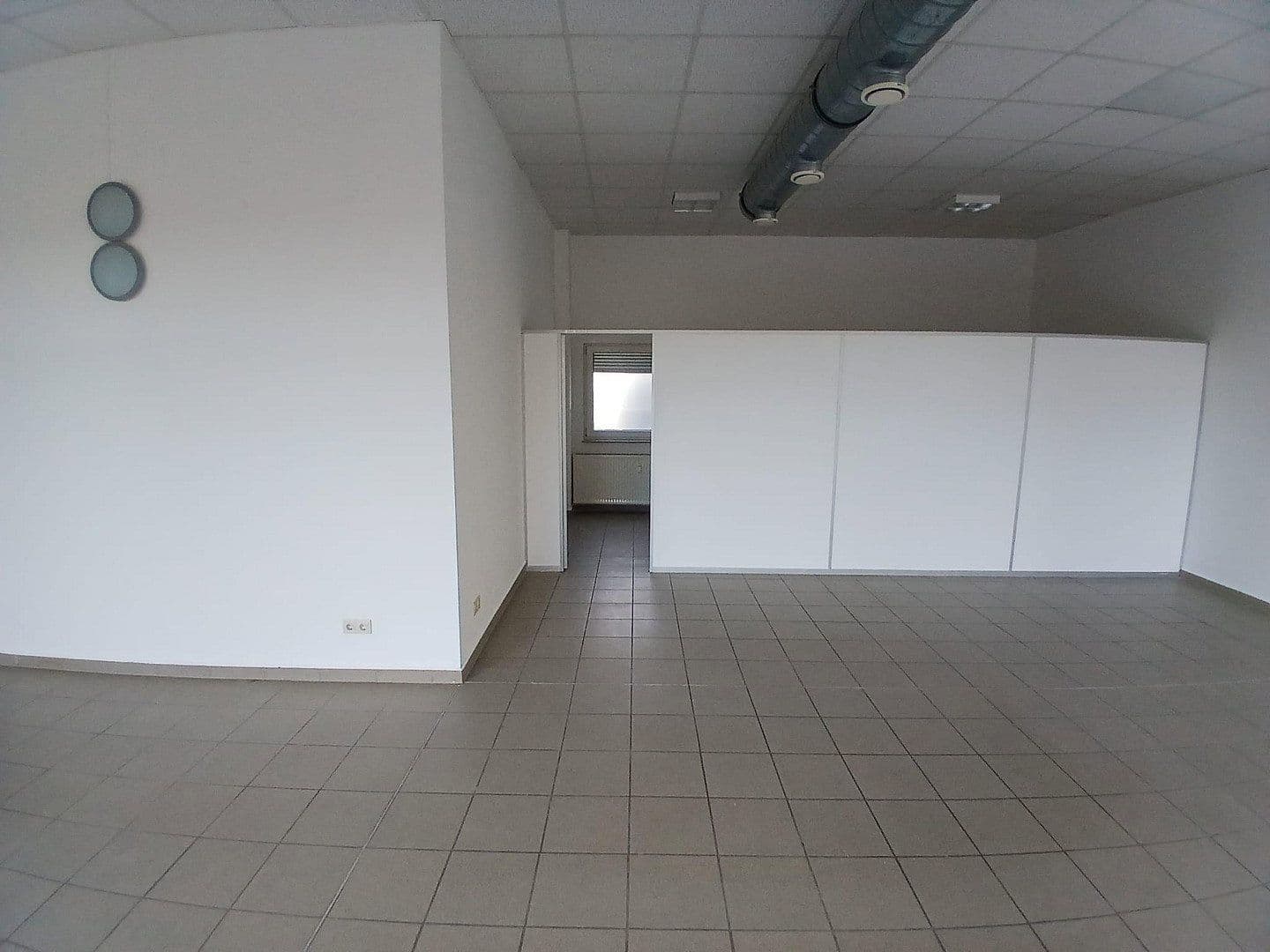 Pronájem kanceláře 115 m², Porsestr. 3, Dessau-Rosslau, Sasko-Anhaltsko Pronájem kanceláře 115 m², Porsestr. 3, Dessau-Rosslau, Sasko-Anhaltsko