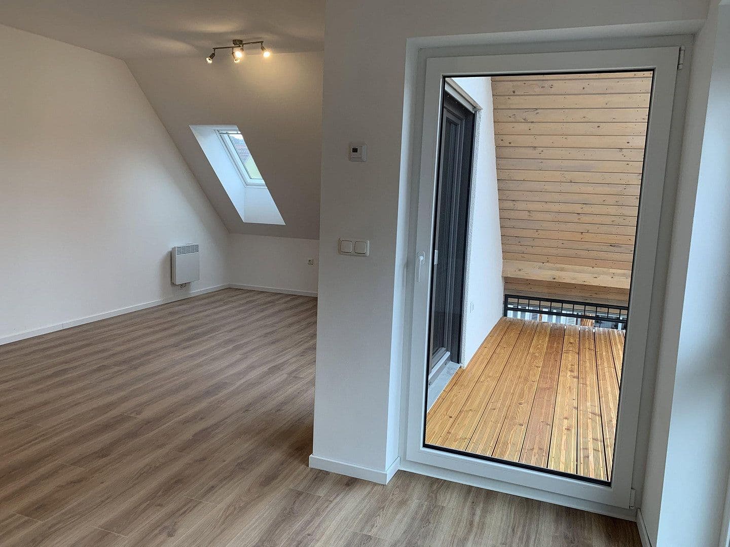 Pronájem bytu 3+1 75 m², Kirchstraße 26d, Ober-Ramstadt, Hessen Pronájem bytu 3+1 75 m², Kirchstraße 26d, Ober-Ramstadt, Hessen