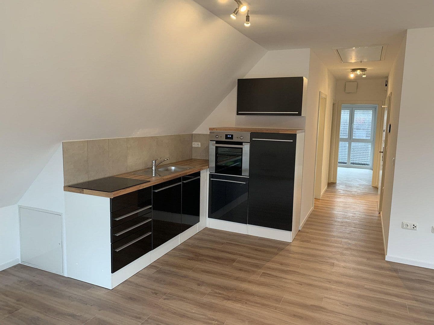 Pronájem bytu 3+1 75 m², Kirchstraße 26d, Ober-Ramstadt, Hessen Pronájem bytu 3+1 75 m², Kirchstraße 26d, Ober-Ramstadt, Hessen