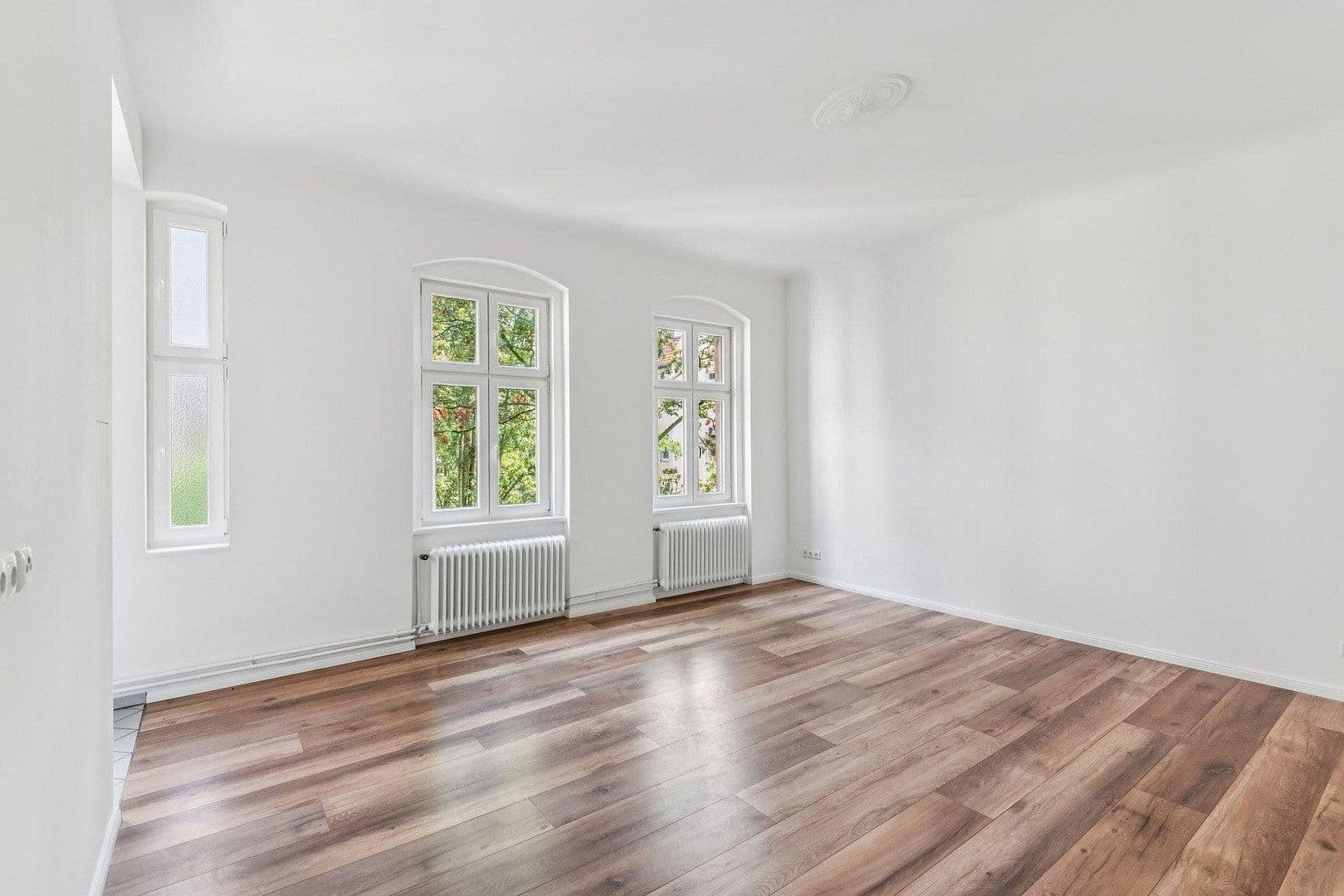 Prodej bytu 1+1 38 m², Emserstraße 100, Berlin, Berlín Prodej bytu 1+1 38 m², Emserstraße 100, Berlin, Berlín