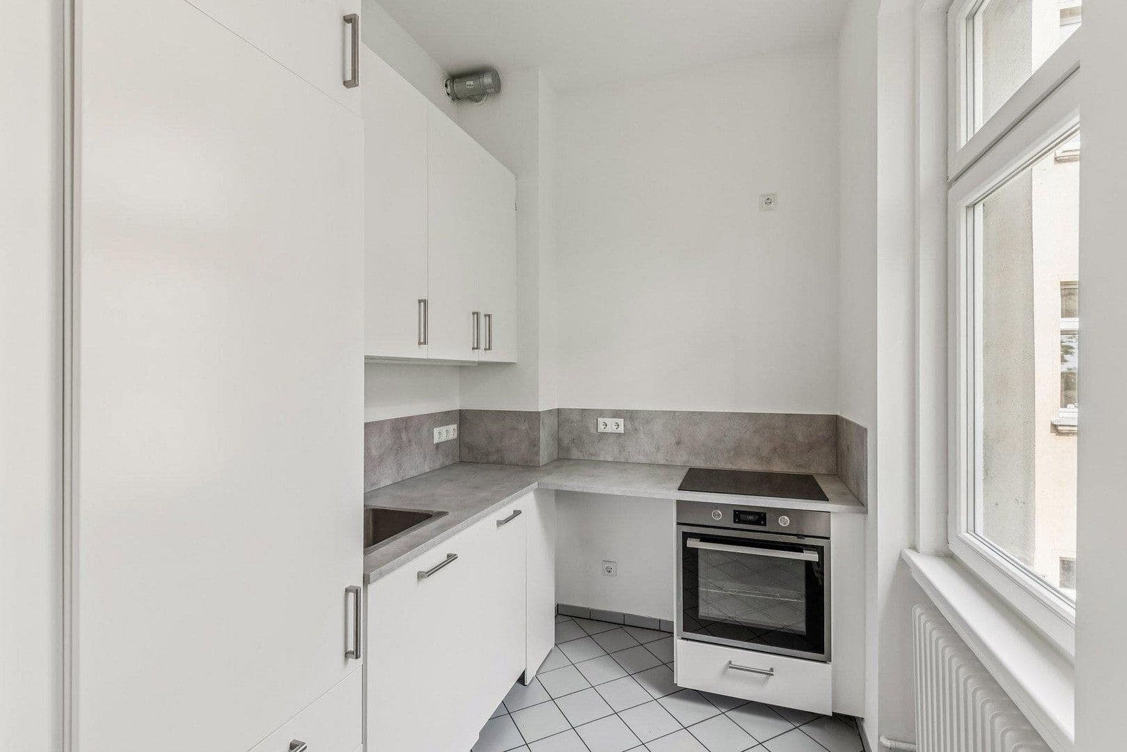 Prodej bytu 1+1 38 m², Emserstraße 100, Berlin, Berlín Prodej bytu 1+1 38 m², Emserstraße 100, Berlin, Berlín