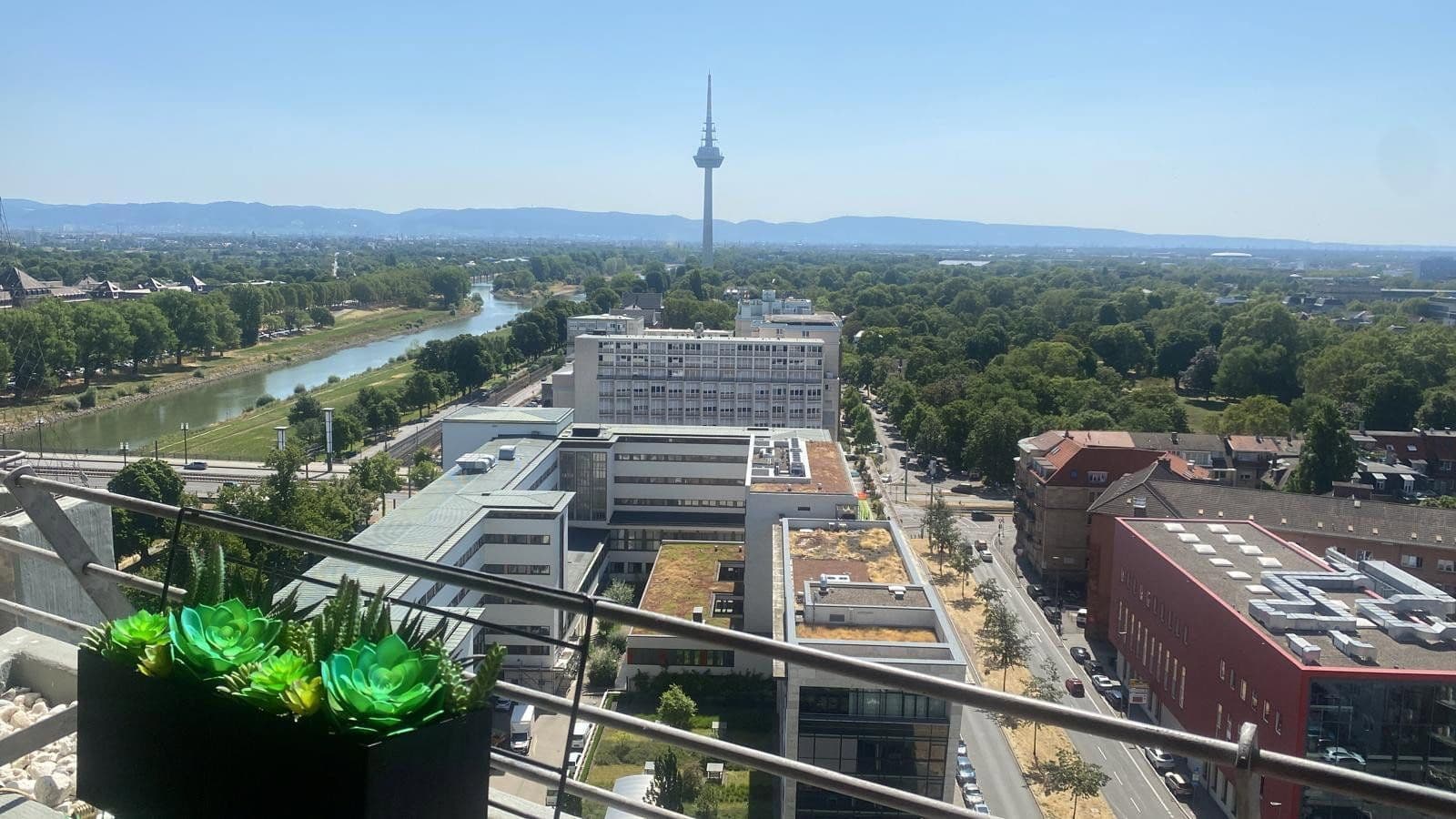 Pronájem bytu 3+1 97 m², Collinistraße 5, Mannheim, Bádensko-Württembersko Pronájem bytu 3+1 97 m², Collinistraße 5, Mannheim, Bádensko-Württembersko