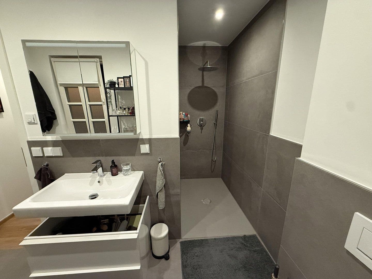 Pronájem bytu 2+1 55 m², Wiesbaden, Hessen Pronájem bytu 2+1 55 m², Wiesbaden, Hessen