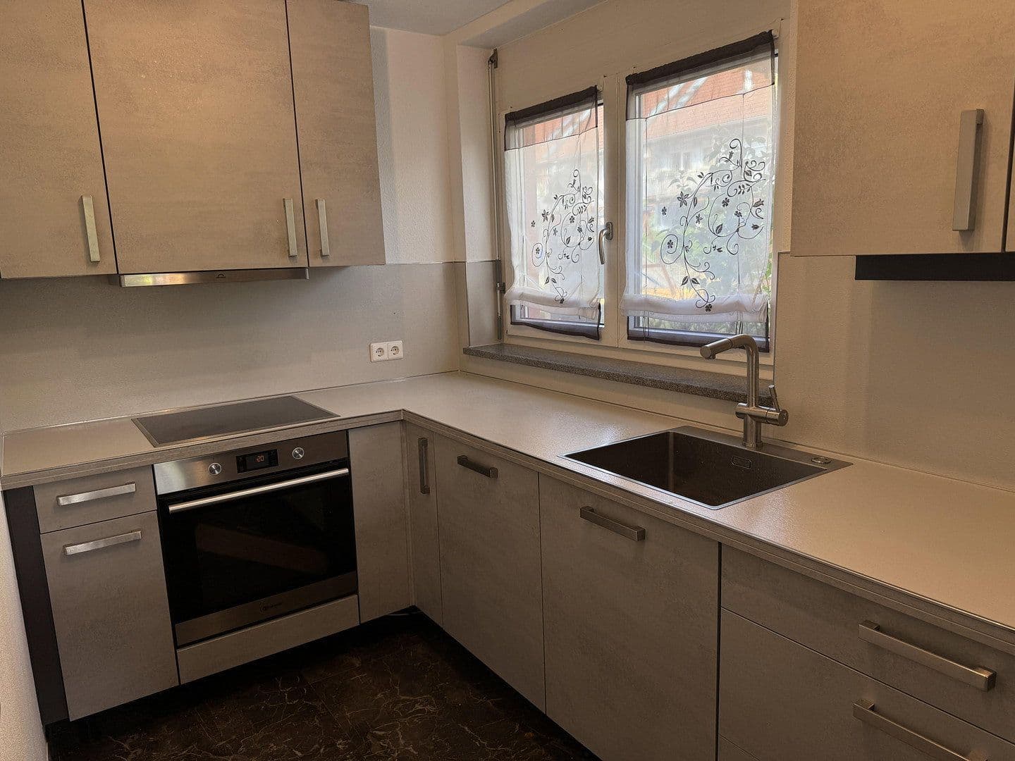 Pronájem bytu 3+kk 119 m², Wehr, Bádensko-Württembersko Pronájem bytu 3+kk 119 m², Wehr, Bádensko-Württembersko