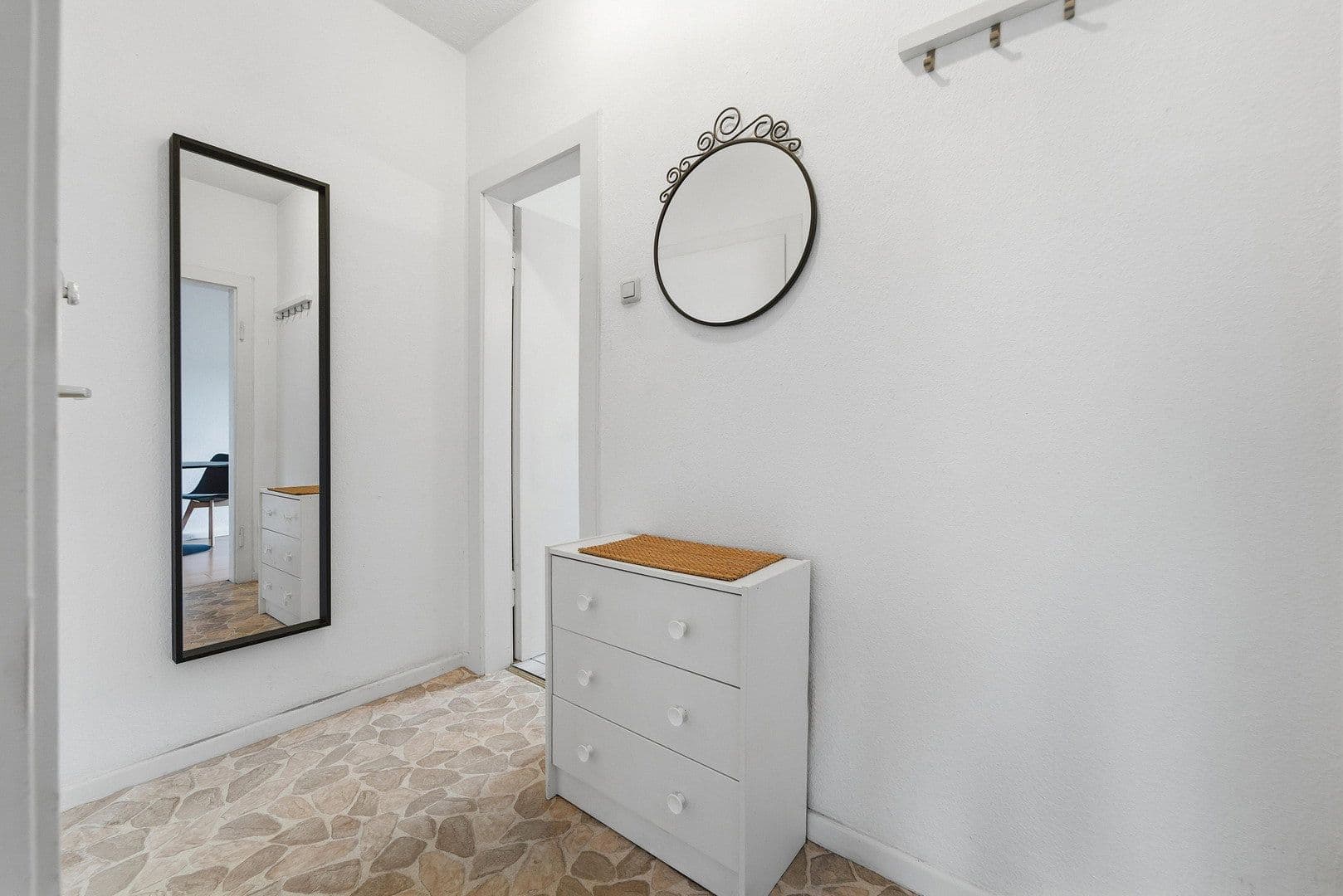 Pronájem bytu 1+1 35 m², Nieberdingstraße 40, Essen, Severní Porýní-Vestfálsko Pronájem bytu 1+1 35 m², Nieberdingstraße 40, Essen, Severní Porýní-Vestfálsko