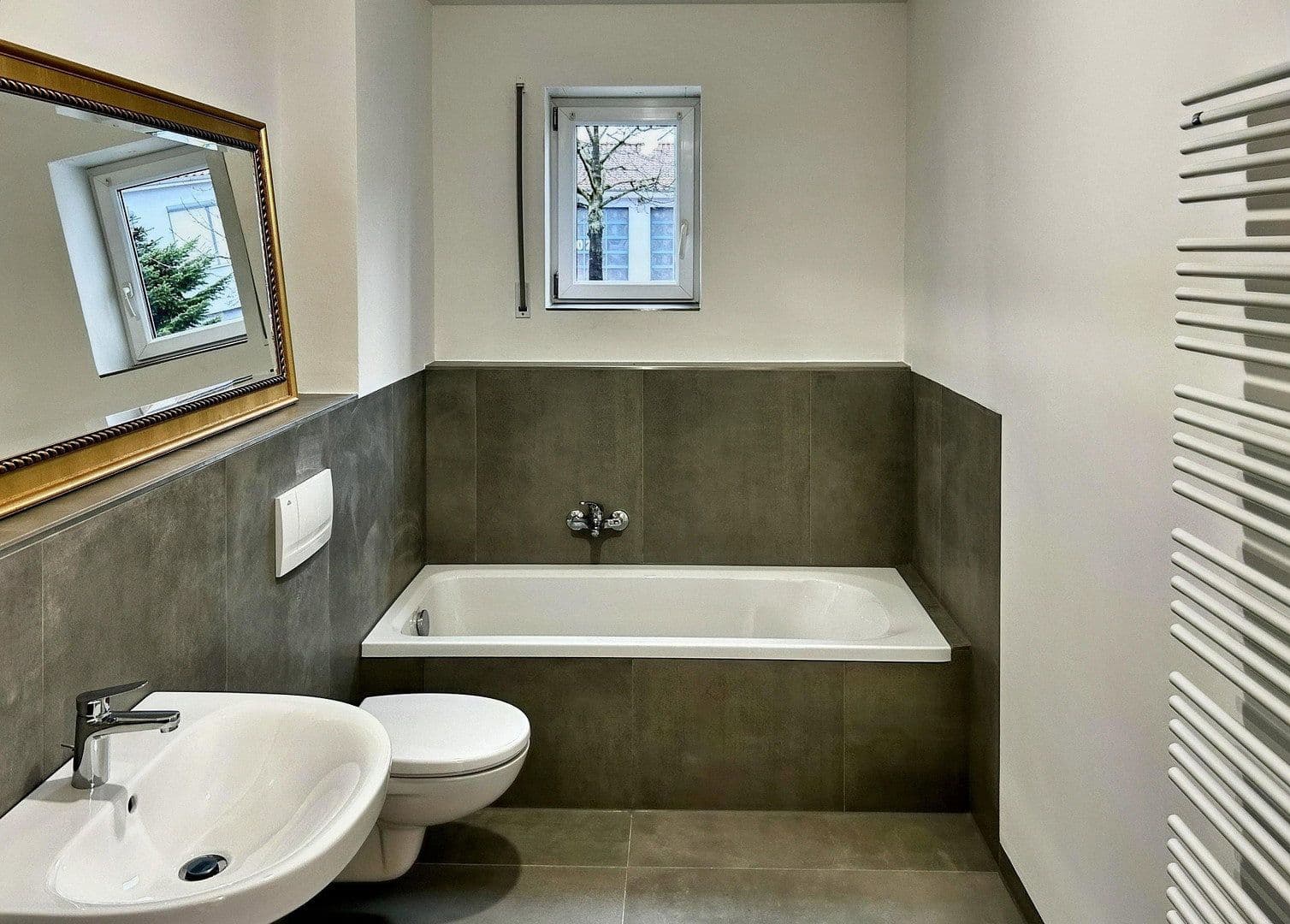 Prodej bytu 4+1 100 m², Hirschaid, Bavorsko Prodej bytu 4+1 100 m², Hirschaid, Bavorsko