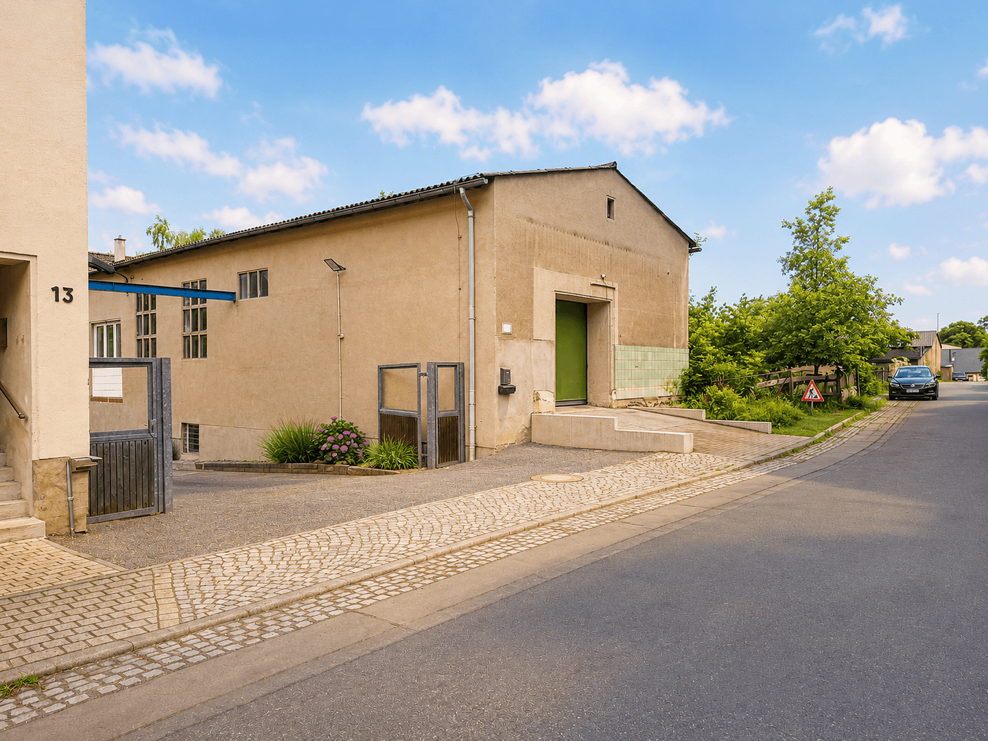 Pronájem nebytového prostoru 213 m², Alte Dorfstr. 15, Grimma, Sasko Pronájem nebytového prostoru 213 m², Alte Dorfstr. 15, Grimma, Sasko