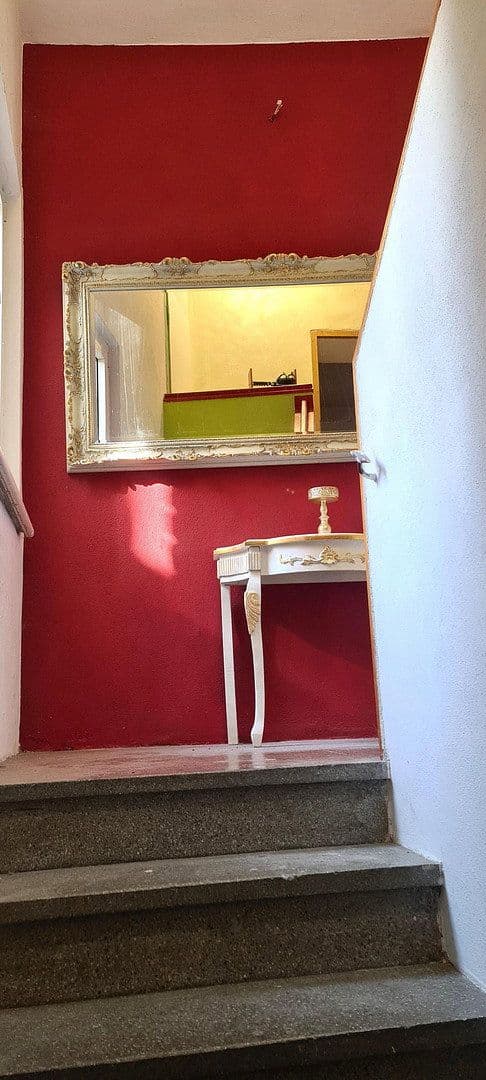 Prodej domu 374 m², pozemek 218 m², Monreal, Porýní-Falc Prodej domu 374 m², pozemek 218 m², Monreal, Porýní-Falc