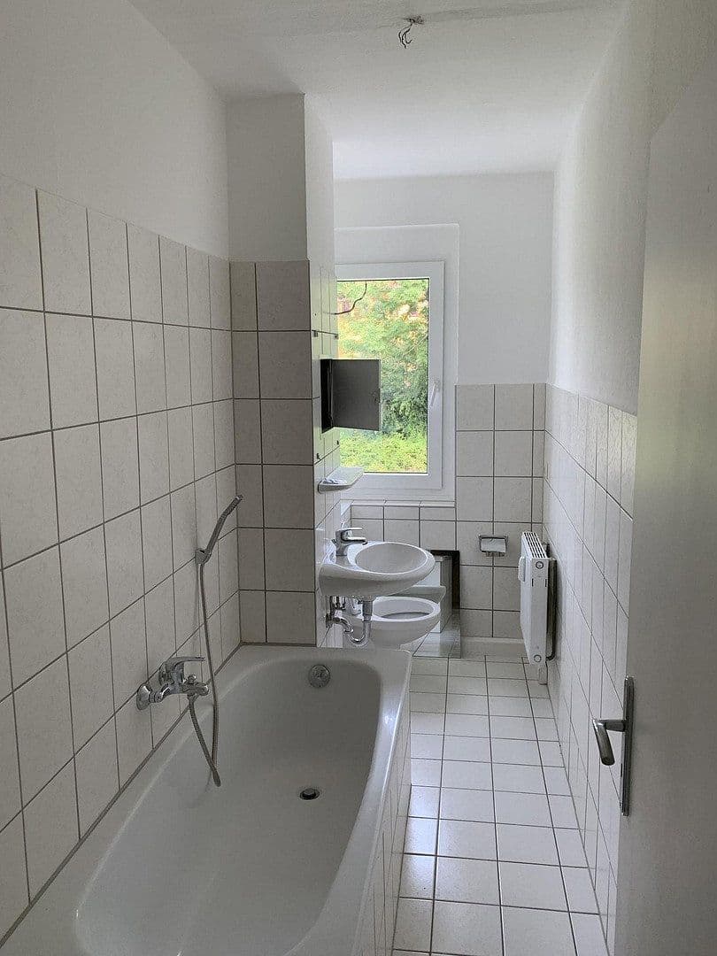 Pronájem bytu 3+1 68 m², Seligenstädter Straße 12, Gera - Aga, Durynsko Pronájem bytu 3+1 68 m², Seligenstädter Straße 12, Gera - Aga, Durynsko