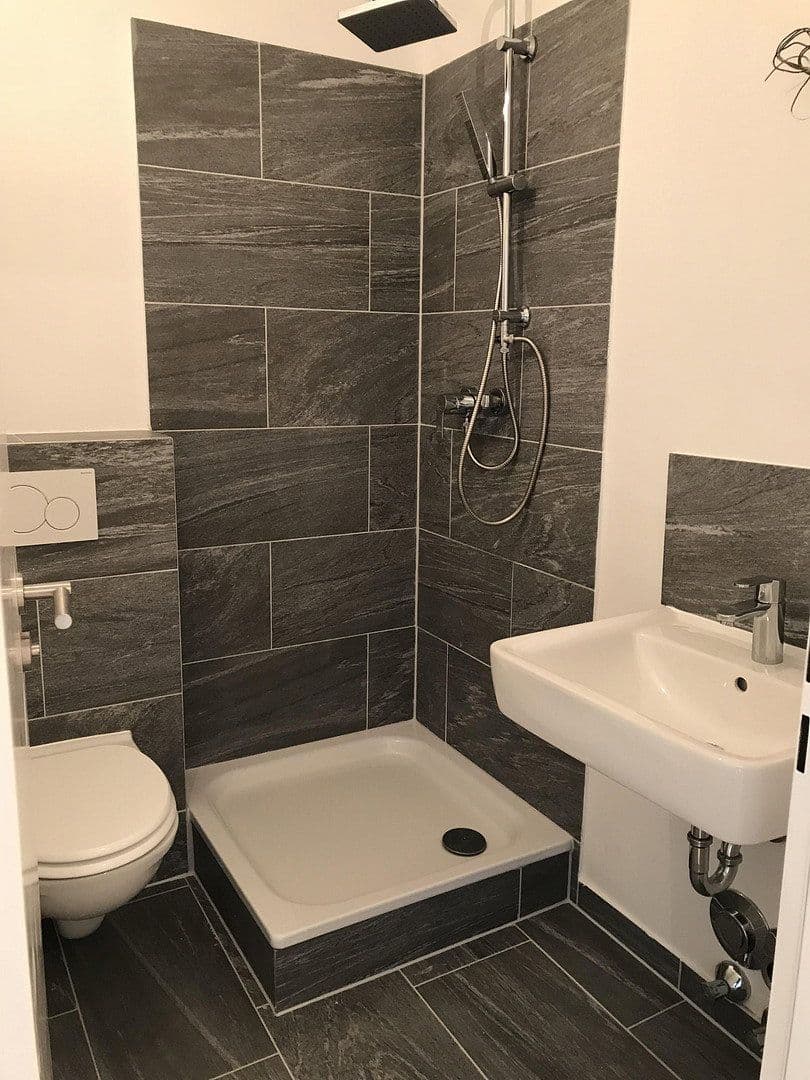 Pronájem bytu 1+1 34 m², Hügelstraße 251, Frankfurt am Main, Hessen Pronájem bytu 1+1 34 m², Hügelstraße 251, Frankfurt am Main, Hessen