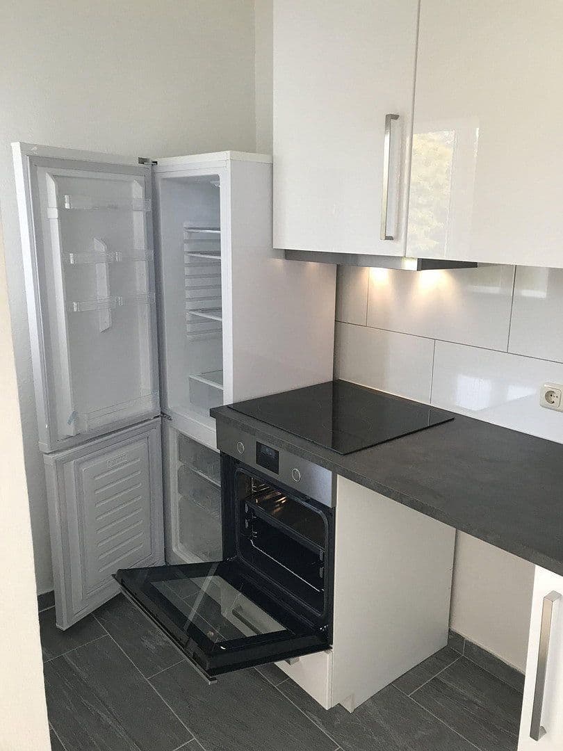 Pronájem bytu 1+1 34 m², Hügelstraße 251, Frankfurt am Main, Hessen Pronájem bytu 1+1 34 m², Hügelstraße 251, Frankfurt am Main, Hessen
