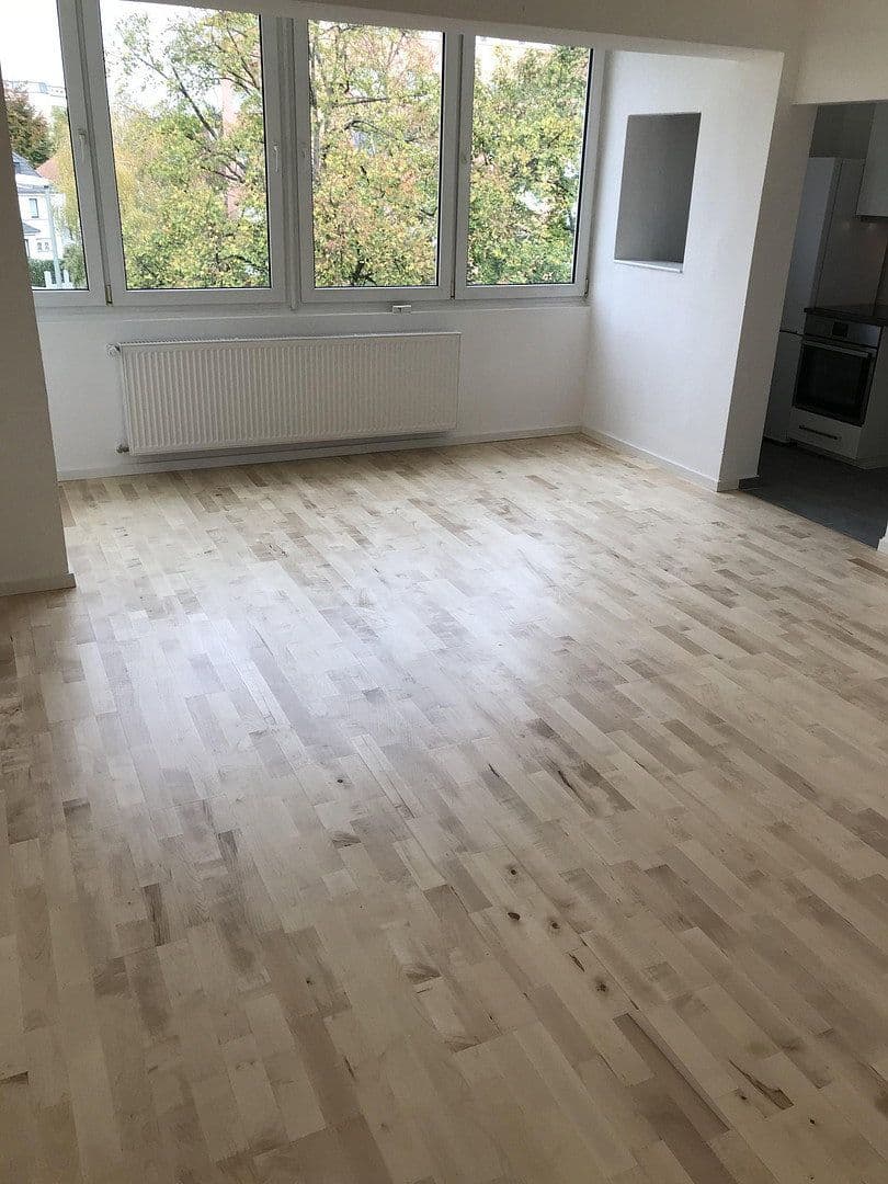 Pronájem bytu 1+1 34 m², Hügelstraße 251, Frankfurt am Main, Hessen Pronájem bytu 1+1 34 m², Hügelstraße 251, Frankfurt am Main, Hessen