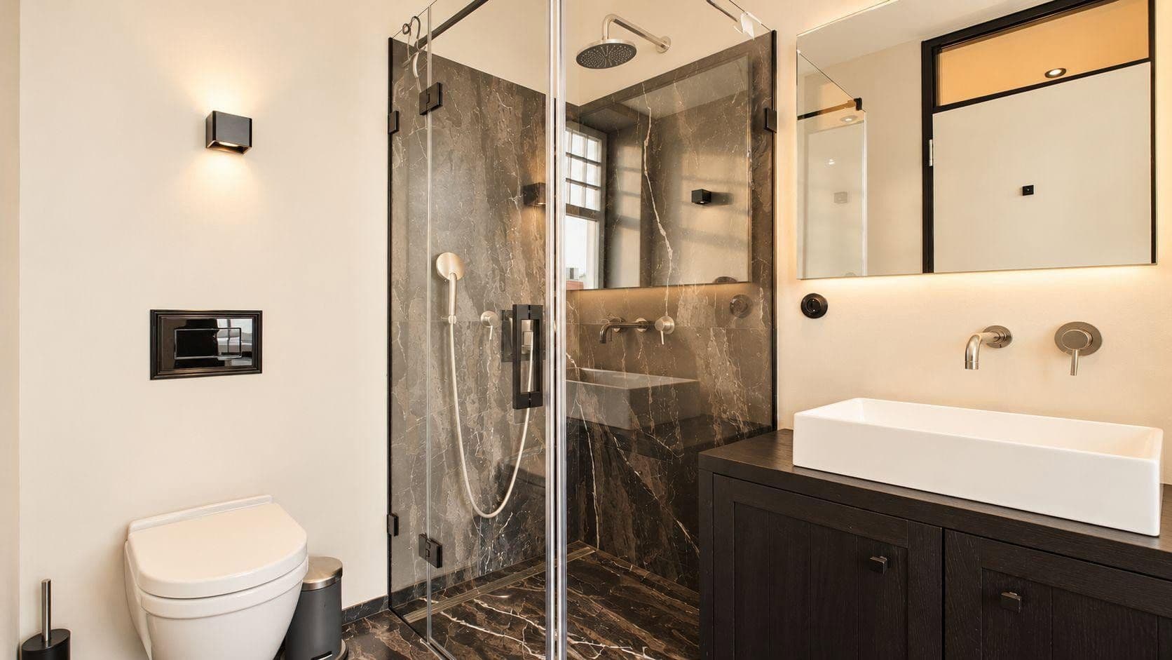 Prodej bytu 6+1 189 m², berlin, Berlín Prodej bytu 6+1 189 m², berlin, Berlín