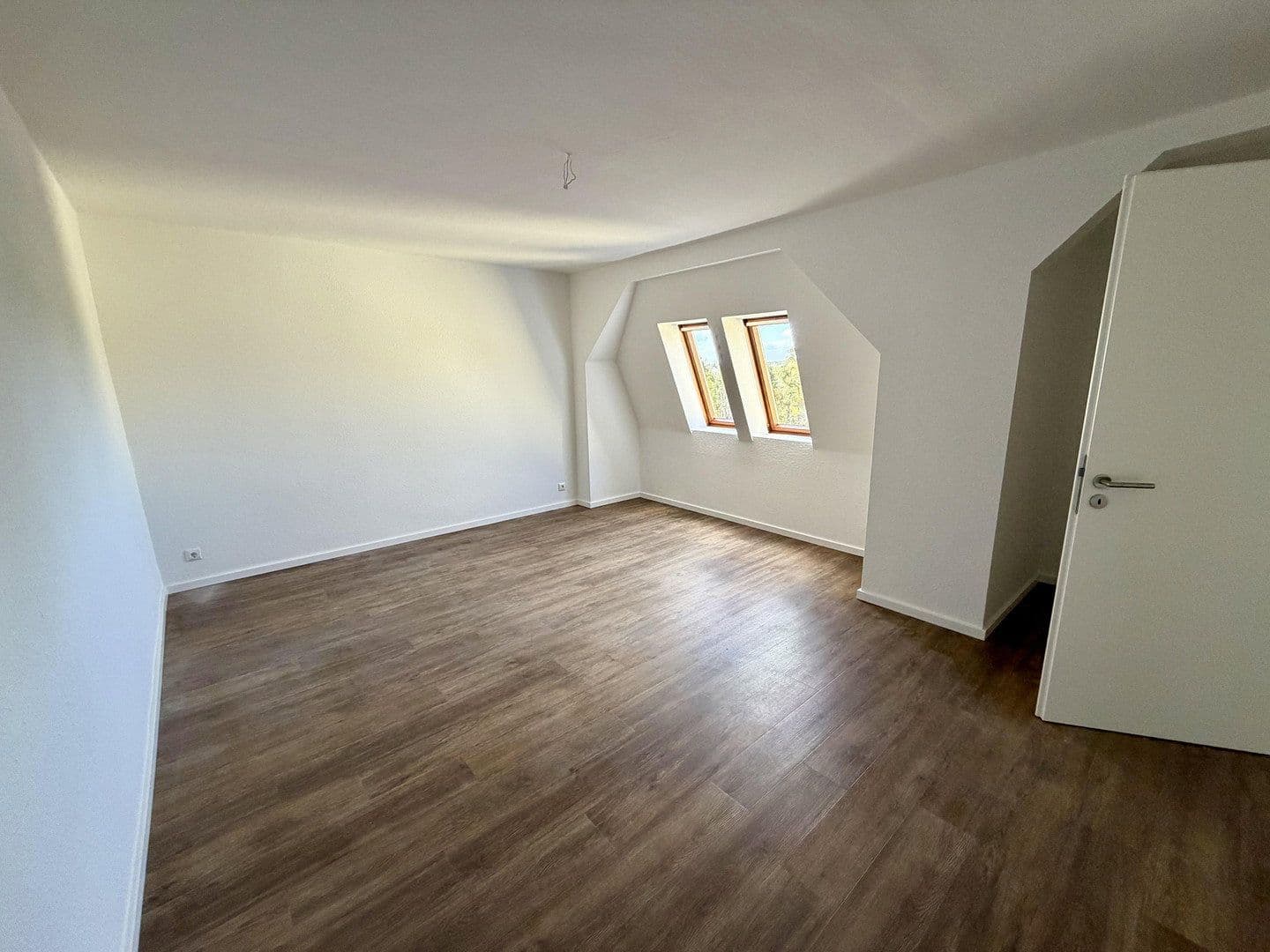 Pronájem bytu 3+1 84 m², Rüdersdofer Straße 33, Rüdersdorf bei Berlin, Braniborsko Pronájem bytu 3+1 84 m², Rüdersdofer Straße 33, Rüdersdorf bei Berlin, Braniborsko