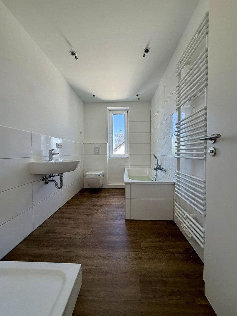 Pronájem bytu 3+1 84 m², Rüdersdofer Straße 33, Rüdersdorf bei Berlin, Braniborsko Pronájem bytu 3+1 84 m², Rüdersdofer Straße 33, Rüdersdorf bei Berlin, Braniborsko