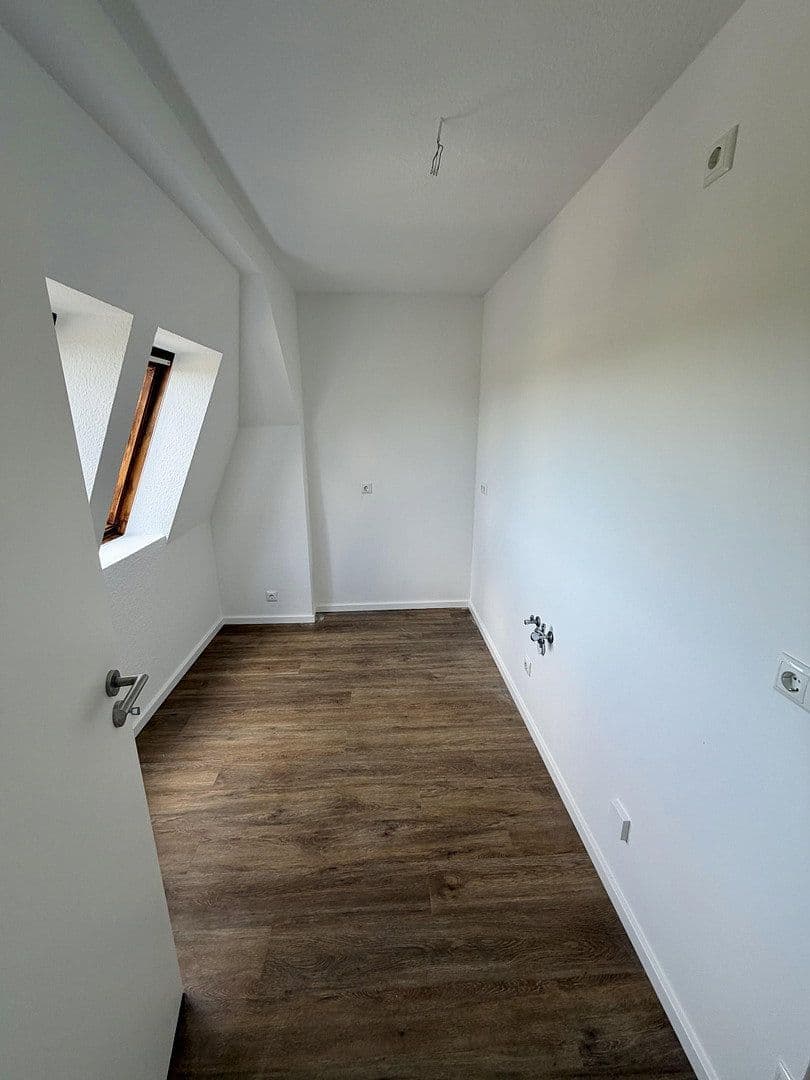 Pronájem bytu 3+1 84 m², Rüdersdofer Straße 33, Rüdersdorf bei Berlin, Braniborsko Pronájem bytu 3+1 84 m², Rüdersdofer Straße 33, Rüdersdorf bei Berlin, Braniborsko