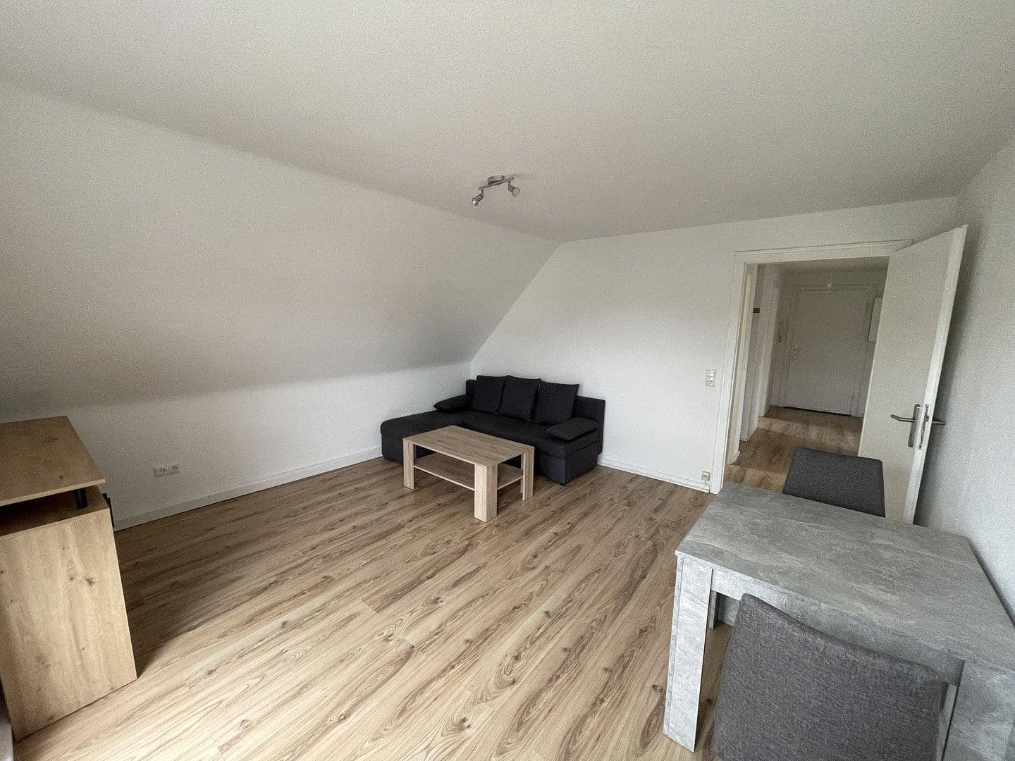 Pronájem bytu 2+kk 65 m², Forster Weg, Hameln, Dolní Sasko Pronájem bytu 2+kk 65 m², Forster Weg, Hameln, Dolní Sasko