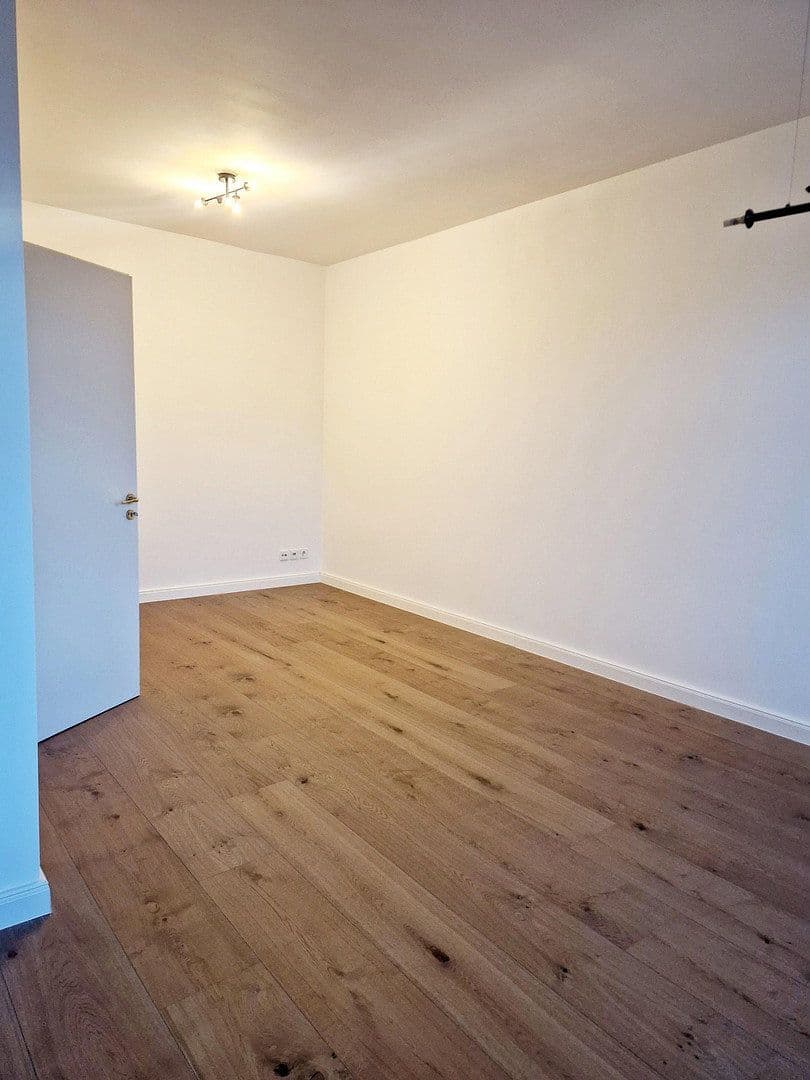 Prodej bytu 3+1 79 m², Altendorferstr. 10, Chemnitz, Sasko Prodej bytu 3+1 79 m², Altendorferstr. 10, Chemnitz, Sasko