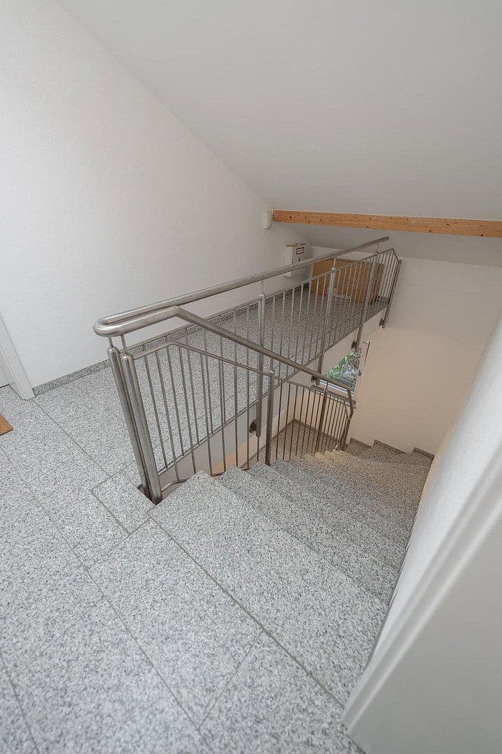 Pronájem bytu 2+1 60 m², Lehrer-Reiter-Str. 1, Grafing b. München, Bavorsko Pronájem bytu 2+1 60 m², Lehrer-Reiter-Str. 1, Grafing b. München, Bavorsko