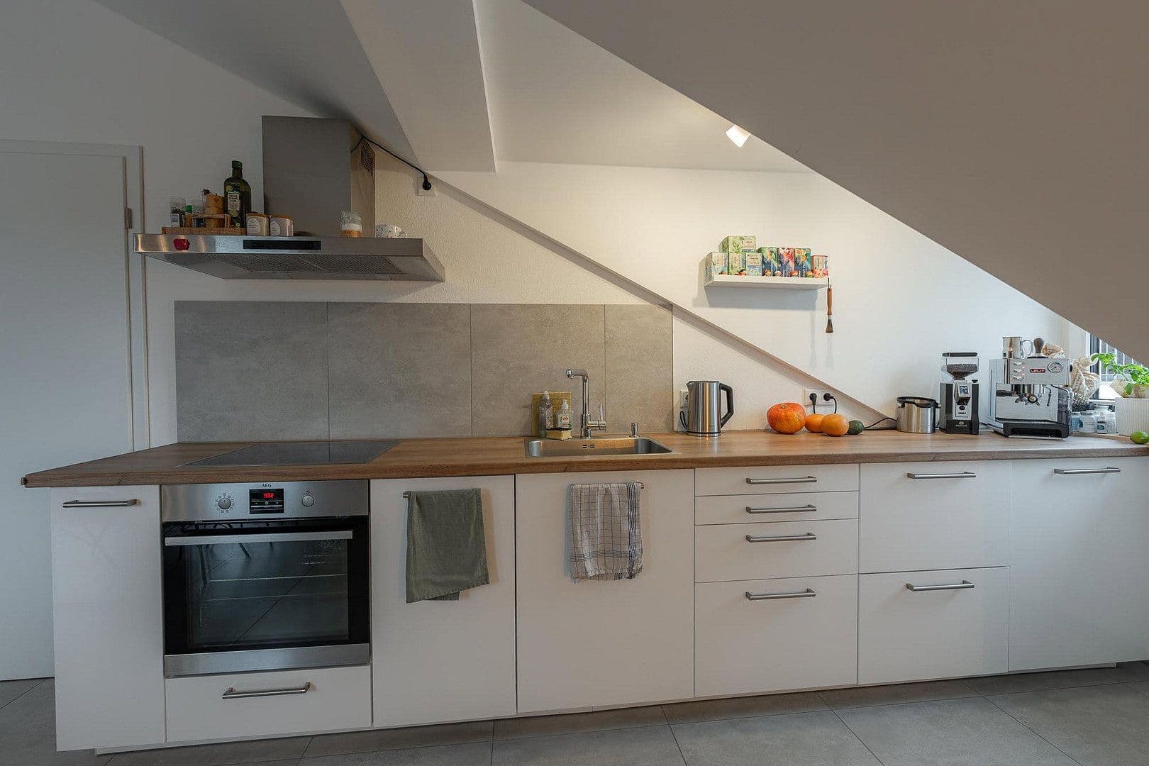 Pronájem bytu 2+1 60 m², Lehrer-Reiter-Str. 1, Grafing b. München, Bavorsko Pronájem bytu 2+1 60 m², Lehrer-Reiter-Str. 1, Grafing b. München, Bavorsko